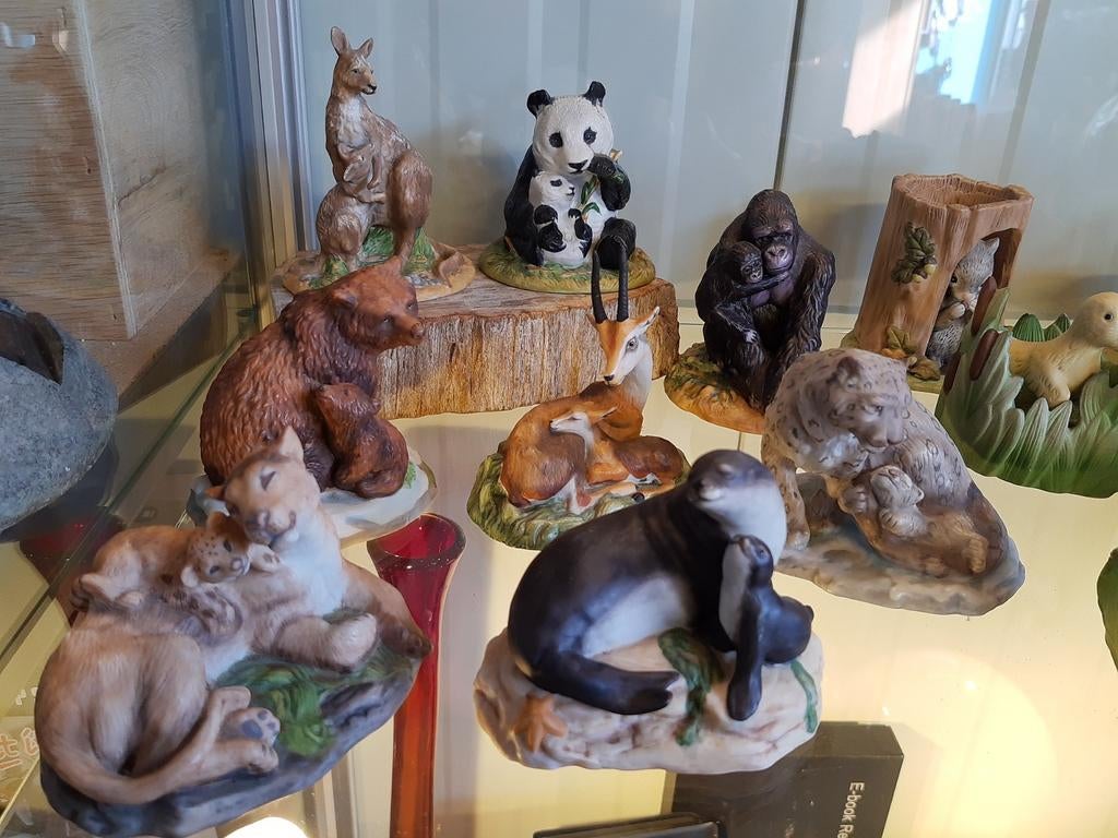 Franklin Mint porseleinen dieren beeldjes jaren 80, Verzamelen, Dierenverzamelingen, Ophalen of Verzenden, Zo goed als nieuw, Hond of Kat