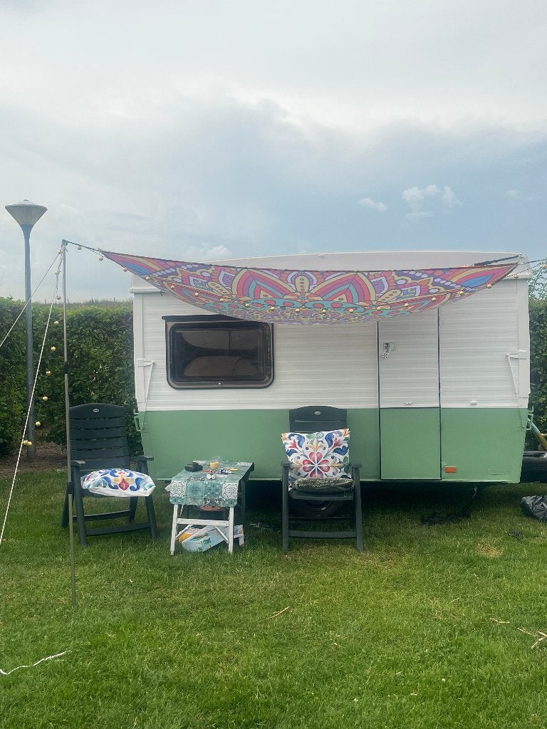Caravan te koop, Caravans en Kamperen, Caravans, Particulier, tot en met 3, 750 - 1000 kg, Standaardzit, Esterel, 2 aparte bedden
