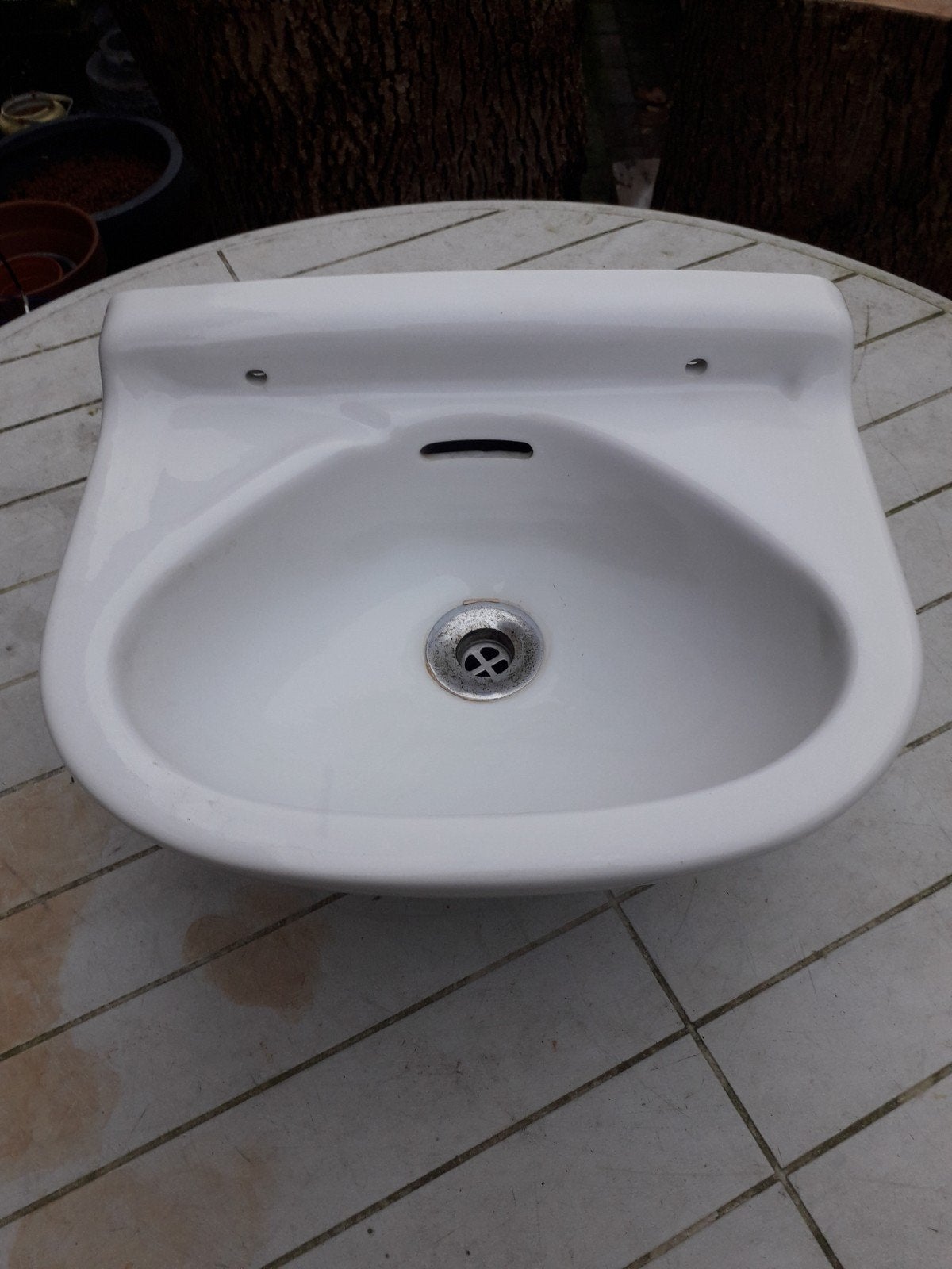 vintage wasbak uit oude boerderij 1920 voor restauratie, Ophalen