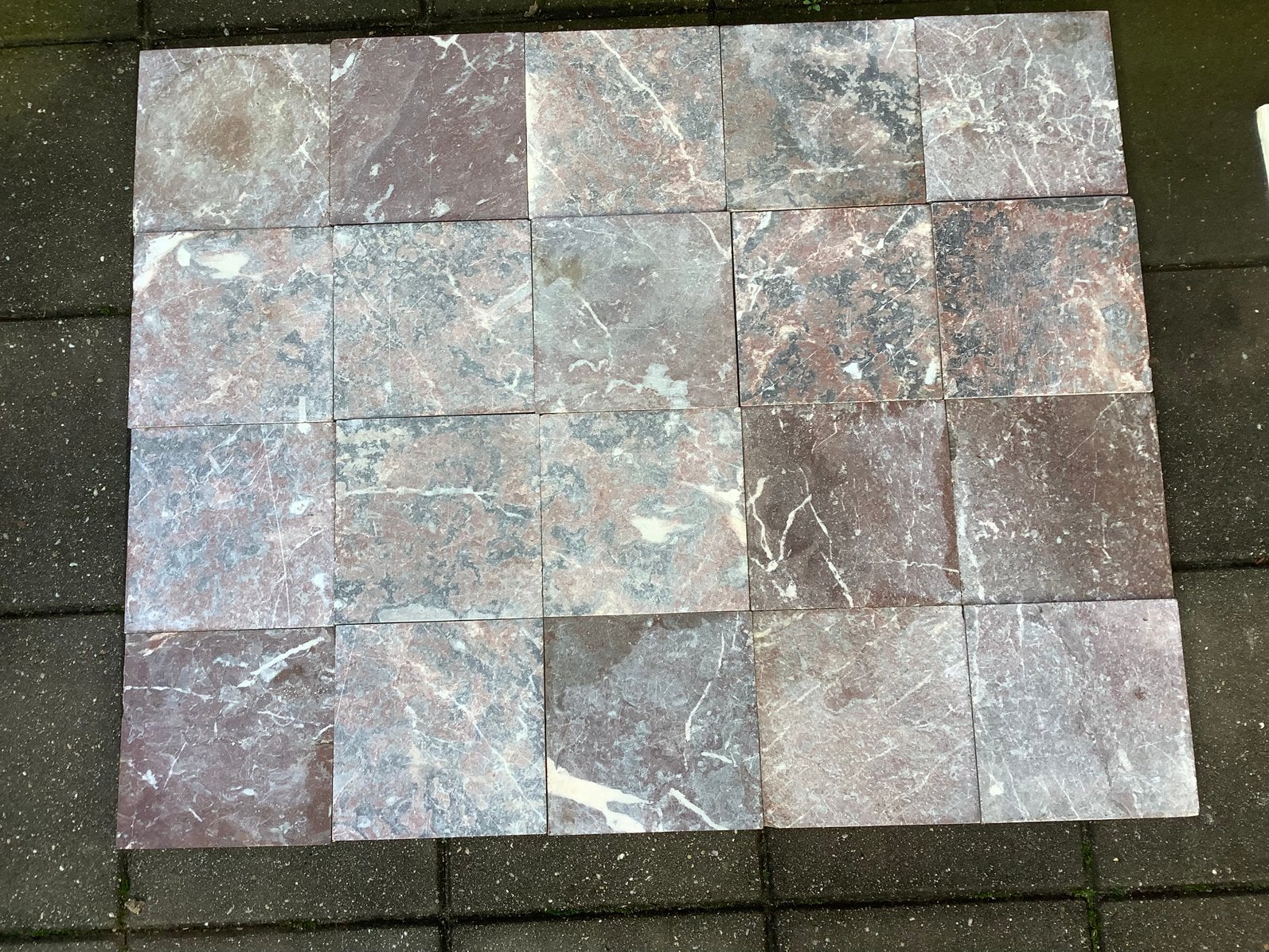 Te koop rood marmeren plavuizen, Ophalen, Gebruikt, Hardsteen, Minder dan 5 m²