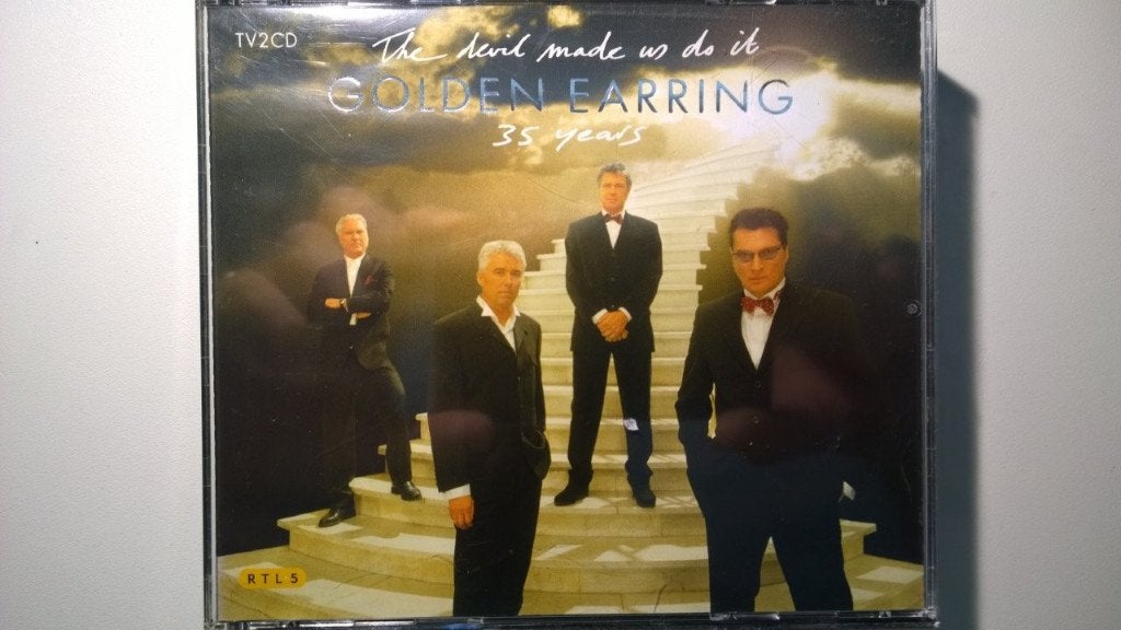 Golden Earring - The Devil Made Us Do It 35 Years, Ophalen of Verzenden, Zo goed als nieuw, Poprock, Album