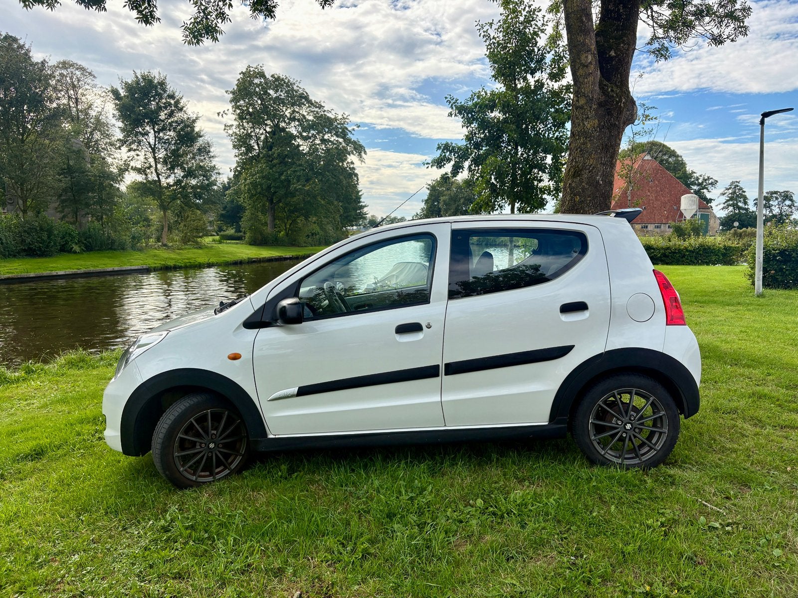 Suzuki Alto 1.0| Airco | Sportvelgen| Spoiler | APK 05-2027, Auto's, Voorwielaandrijving, 200 kg, 4 stoelen, Origineel Nederlands
