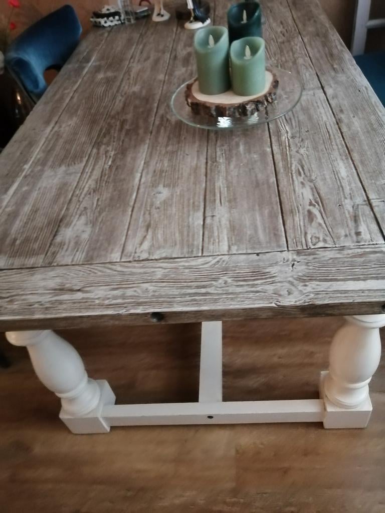 Robuuste eettafel met landelijke uitstraling, Huis en Inrichting, Gebruikt, Vier personen, Rechthoekig, Overige houtsoorten
