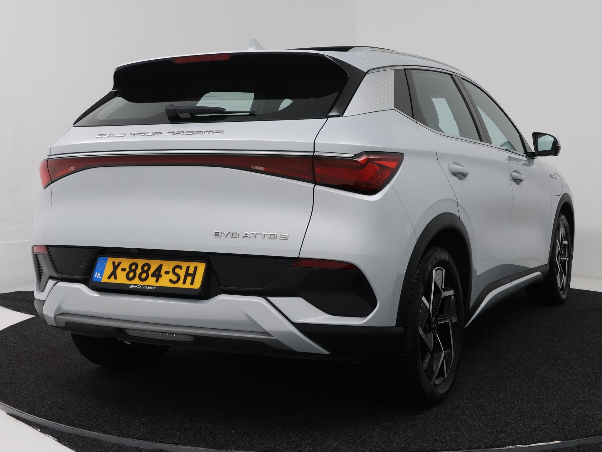 BYD ATTO 3 Design 60 kWh | Origineel NL! | Panoramadak, Auto's, 12 maanden, Gebruikt, Beige, 33 min