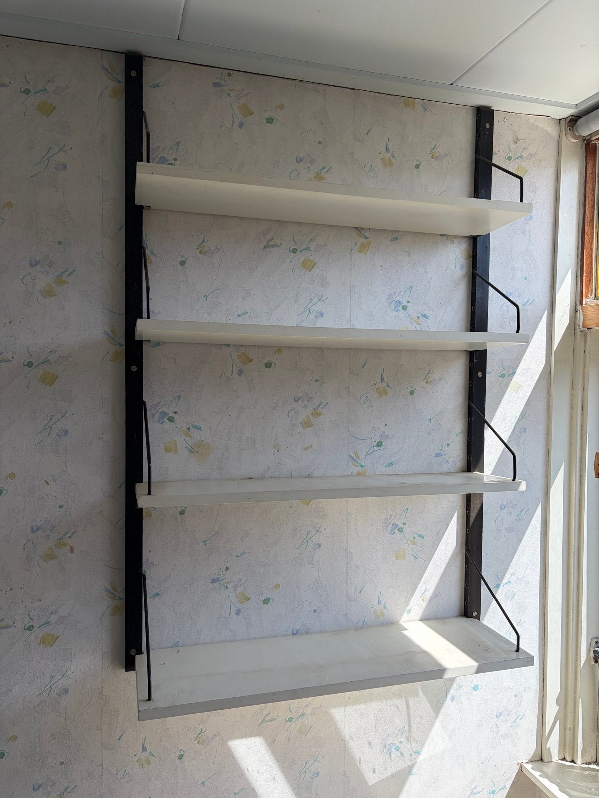 Vintage wandmeubel Paul Cadovius jaren '60 met 4 planken, Huis en Inrichting, Woonaccessoires | Wandplanken en Boekenplanken, Gebruikt