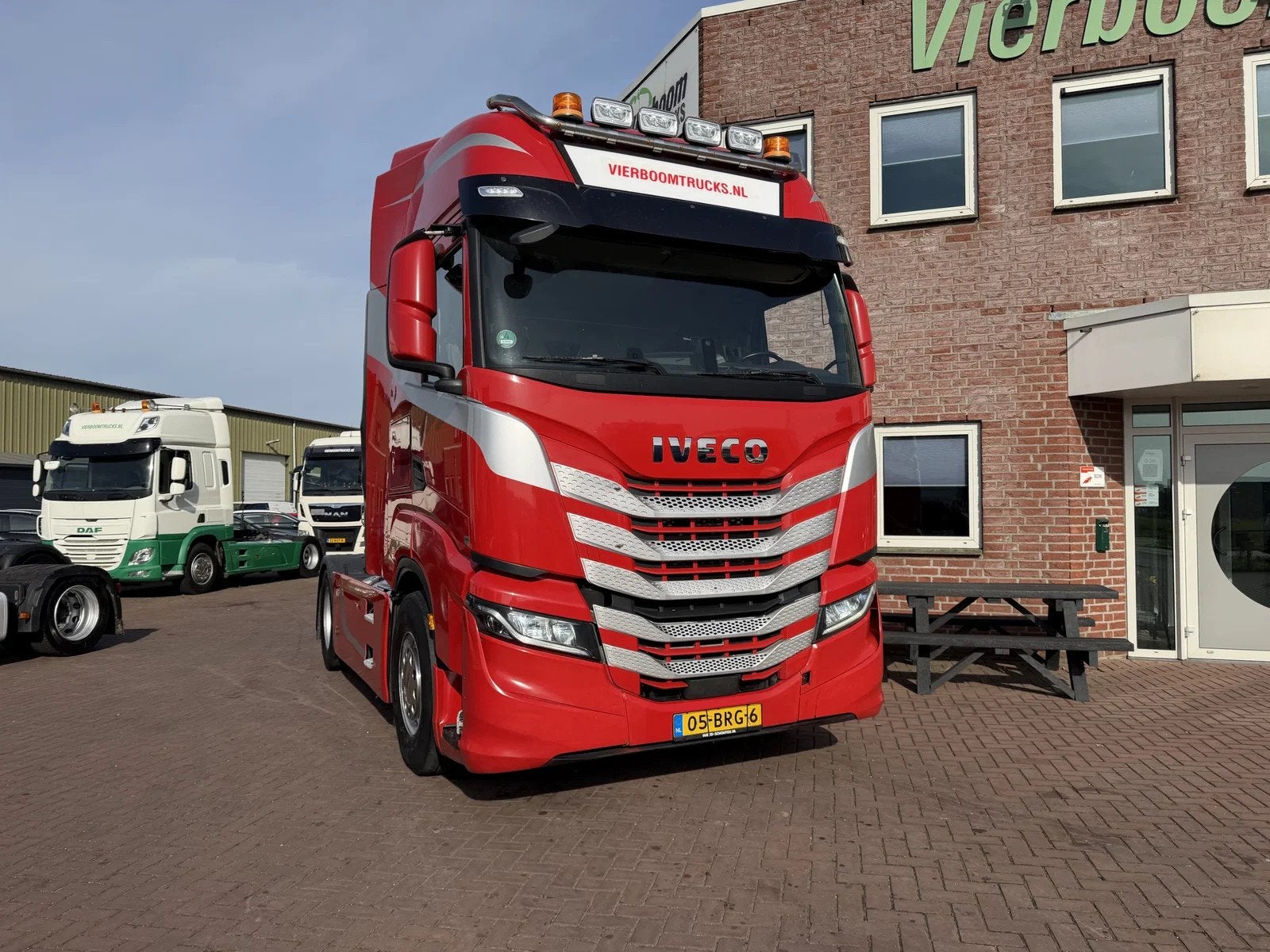 Iveco S-WAY 460 S-WAY 460 LNG / Retarder / Night airco / Sma, Automaat, Achterwielaandrijving, Euro 6, Iveco