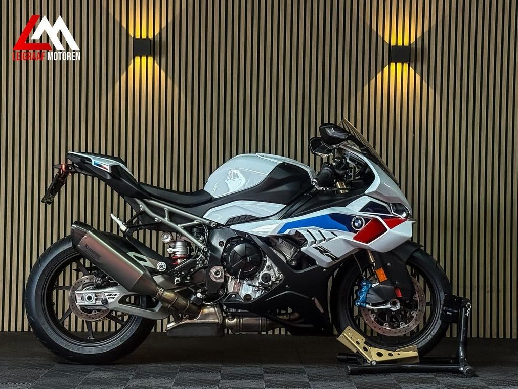 BMW S 1000 RR - 2025 - Akrapovic - Nieuwstaat - BTW, Motoren, Motoren | BMW, 4 cilinders, Bedrijf, Onbekend, Super Sport