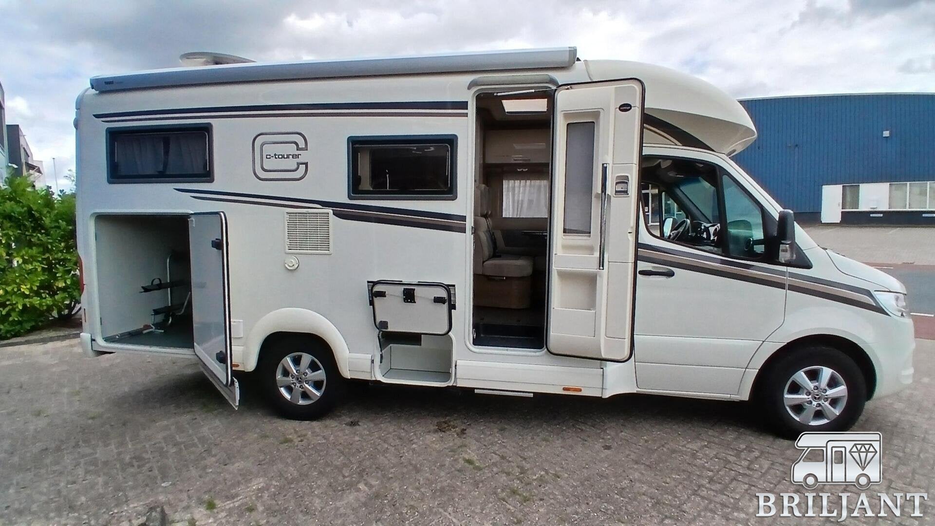 Foto 5 van Carthago C-Tourer T-143 automaat/enkele bedden