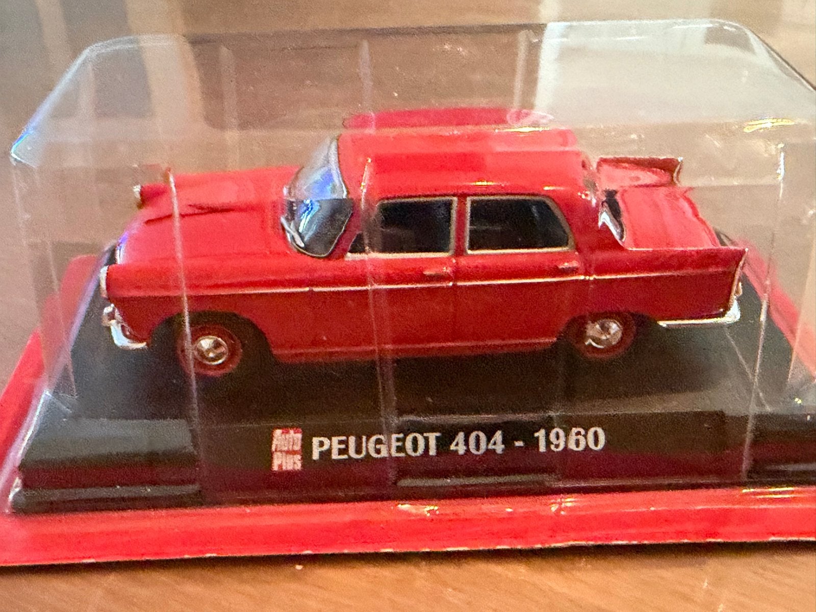 Peugeot 404 - 1960 modelauto - Auto Plus La Collection, Ophalen of Verzenden, Nieuw, Auto, Overige merken