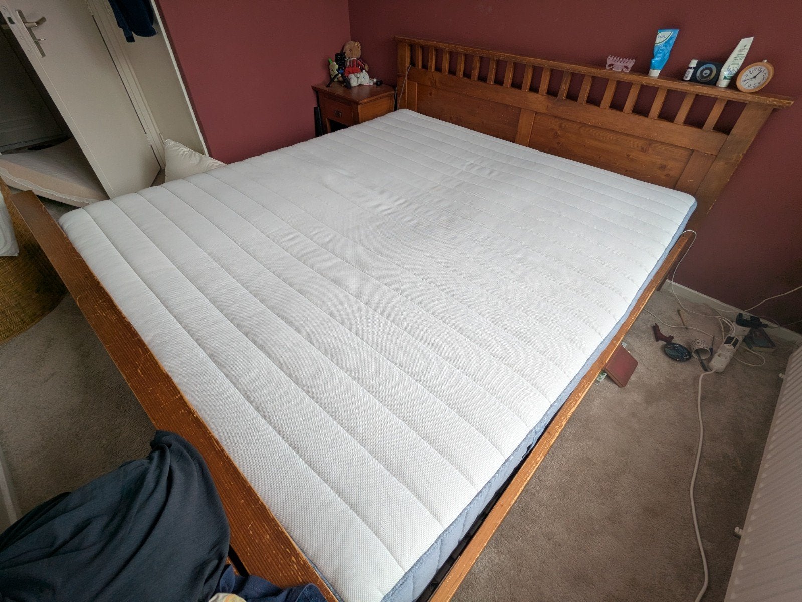 Matras - IKEA - Valevåg - Middelhard - 180x200, Tweepersoons, Ophalen of Verzenden, Zo goed als nieuw, Matras