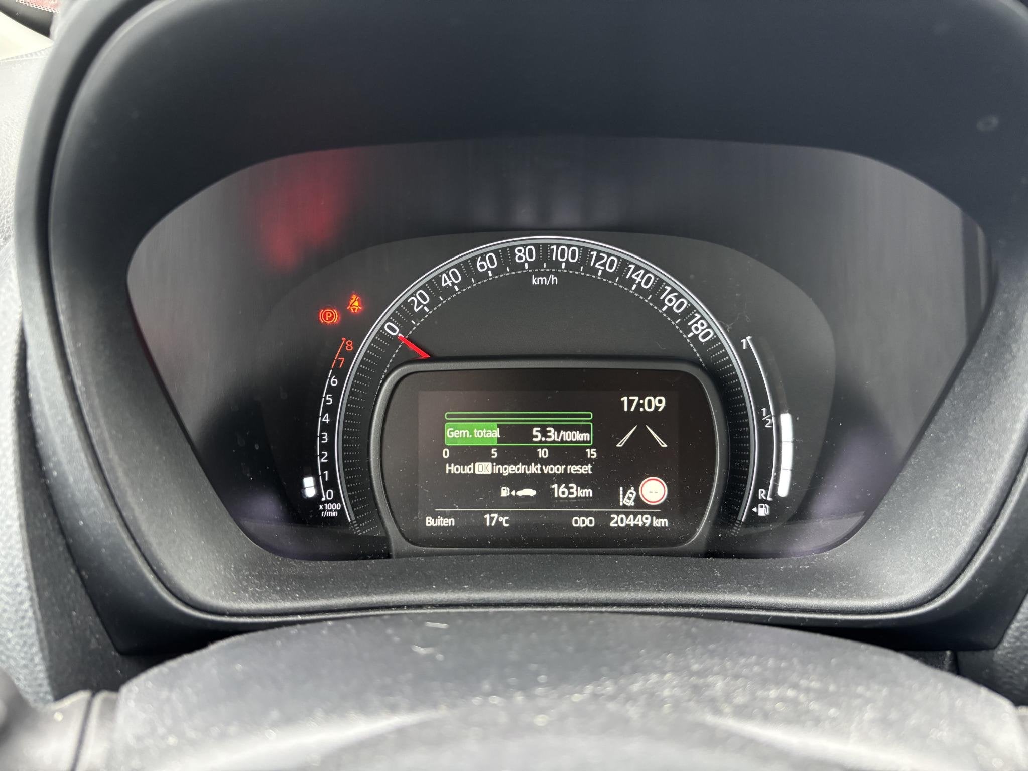 Toyota Aygo X 1.0 VVT-i MT Play | Apple Carplay/Android auto, Auto's, Toyota, Stof, Gebruikt, 920 kg, 4 stoelen