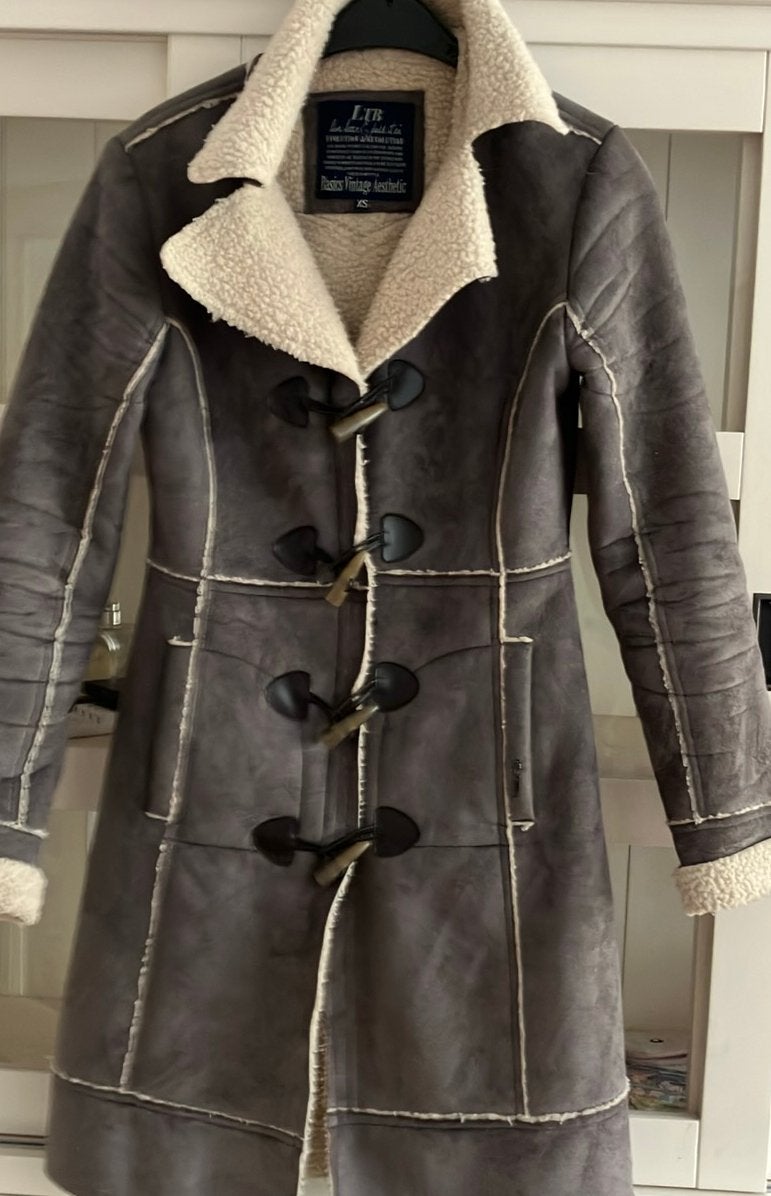Mooie Fake lammy jas, Kleding | Dames, Ophalen, LTB, Maat 34 (XS) of kleiner, Grijs