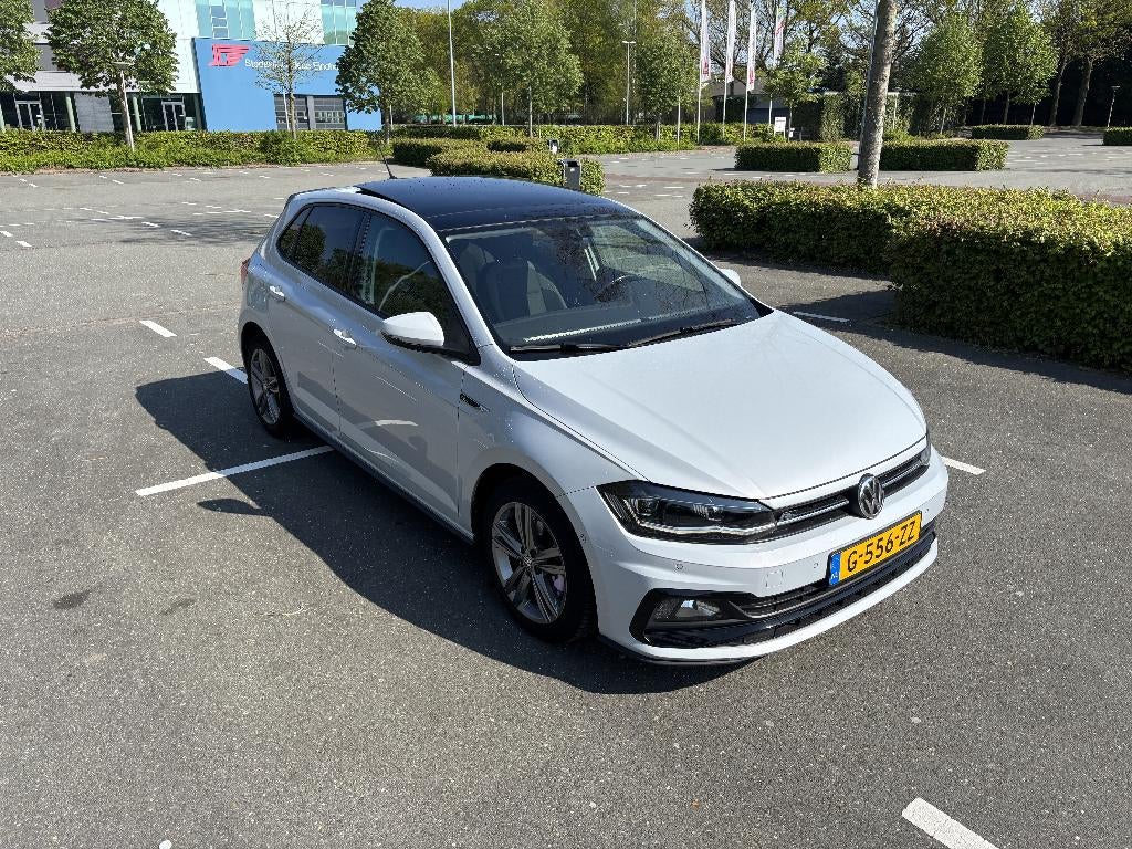 Volkswagen Polo 1.0 TSI DSG R-line pano/camera/veel opties, Auto's, Volkswagen, 1095 kg, Origineel Nederlands, 115 pk, Particulier
