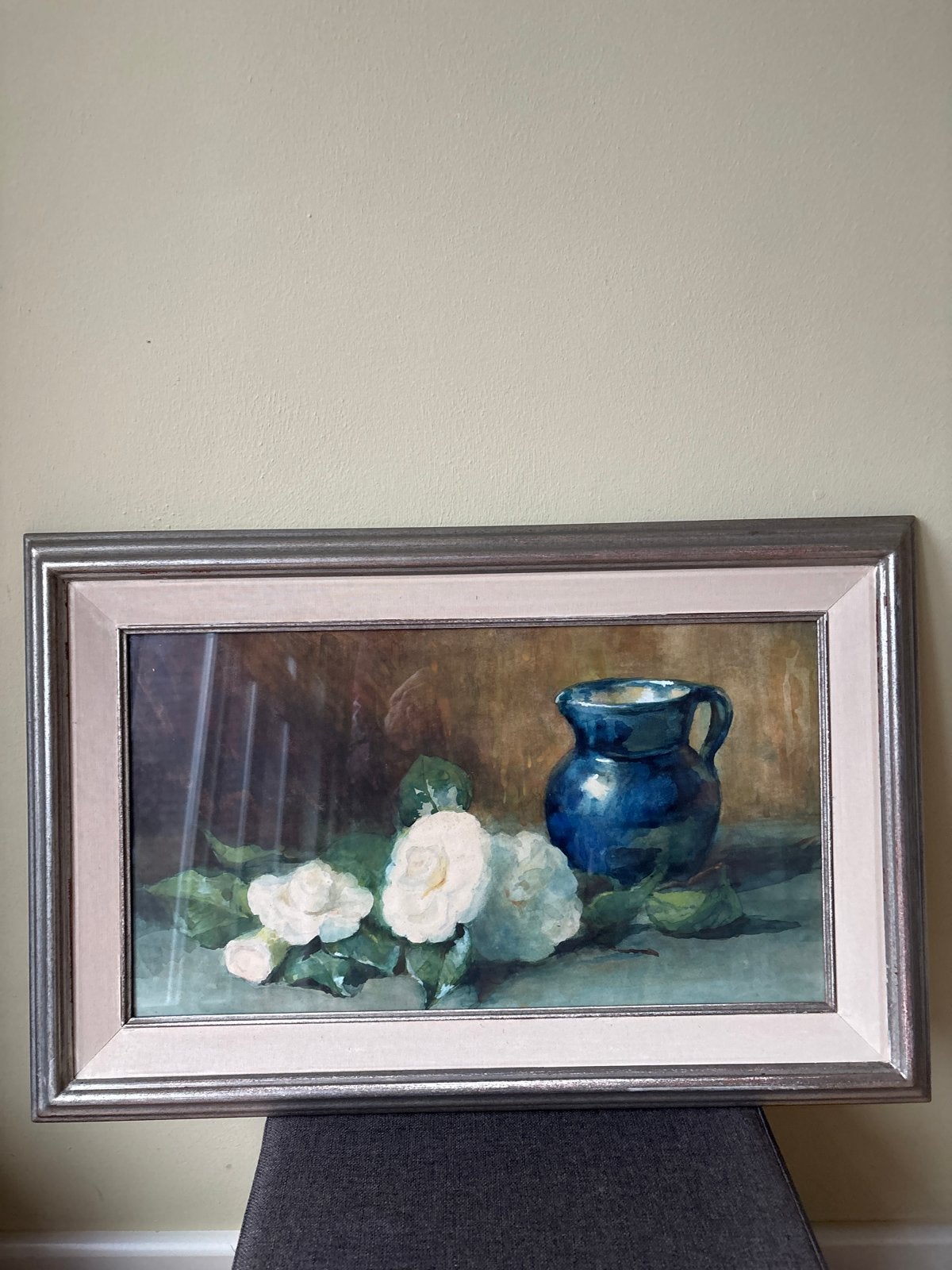 Stilleven met witte bloemen en blauwe kan, Ophalen, Gedateerd, Doek, Realistisch
