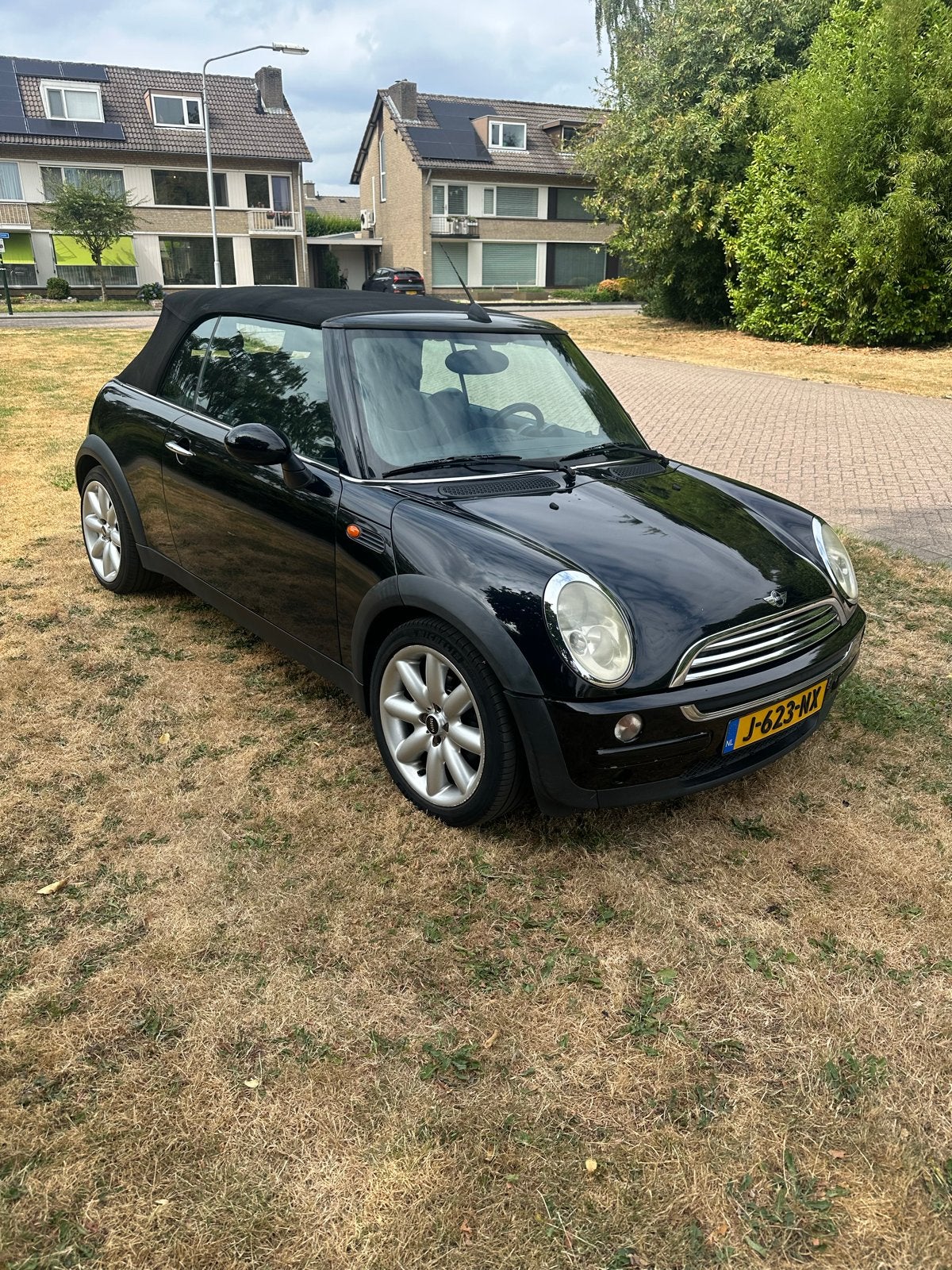 Mini 1.6 16V Cooper Cabrio 2005 Zwart airco leer nieuwe APK, Auto's, Voorwielaandrijving, Zwart, 4 cilinders, Cabriolet