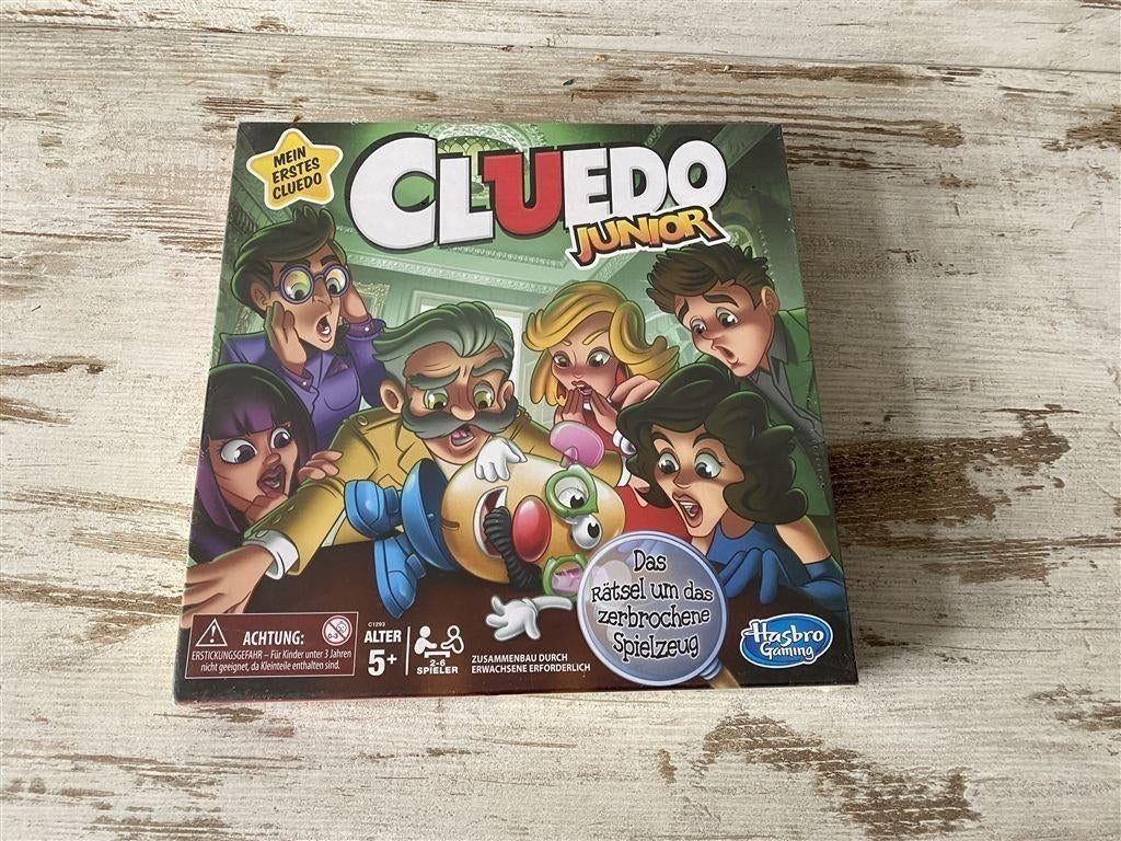 Cluedo Junior vierkant nieuw in seal [s525], Hobby en Vrije tijd, Gezelschapsspellen | Bordspellen, Verzenden, Zo goed als nieuw
