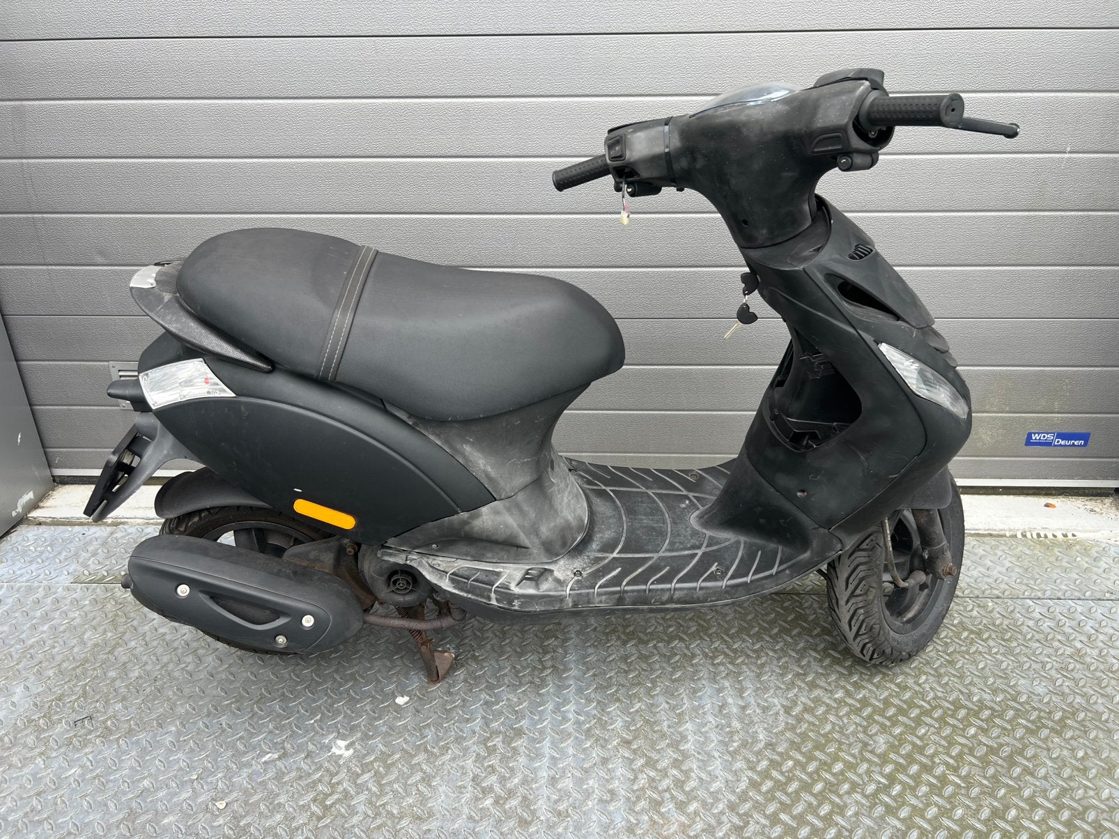 Piaggio Zip 2000 4 takt 3v Iget Brom kenteken opknapper 50cc, Fietsen en Brommers, Scooters | Piaggio, Ophalen, Gebruikt, Brom