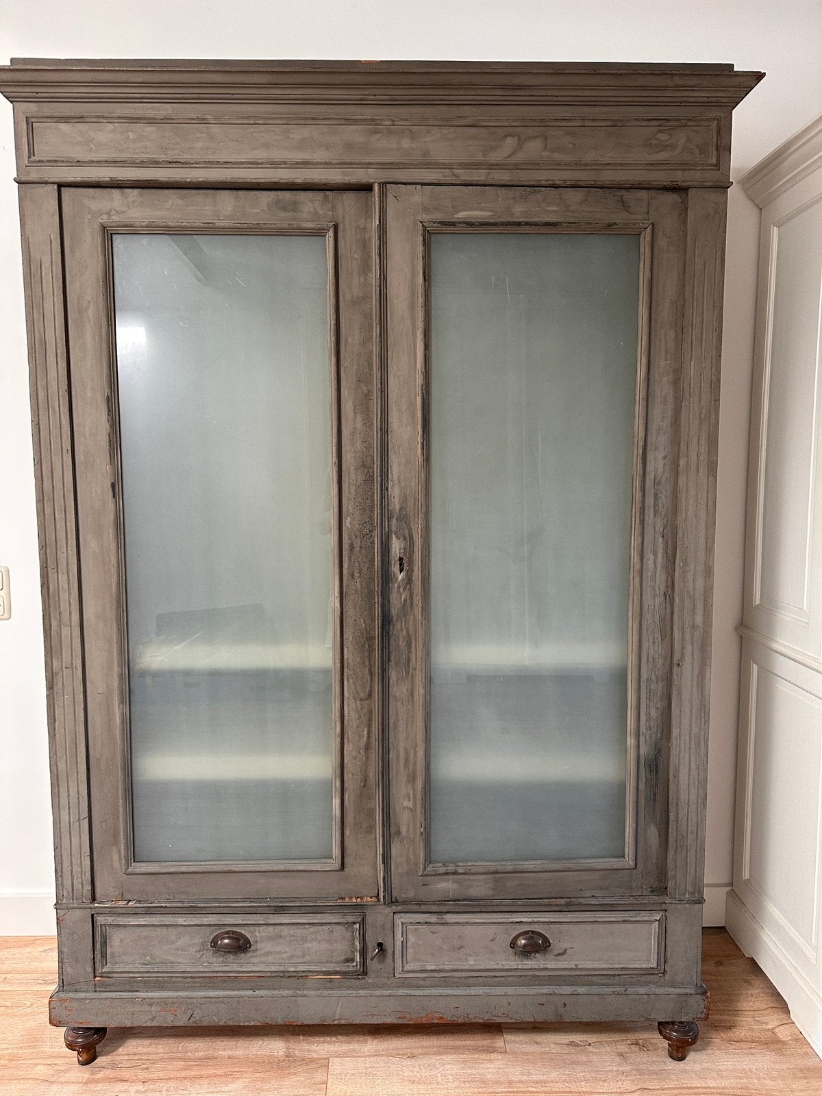 Brocante kast grijs 142x50x215 cm, Ophalen
