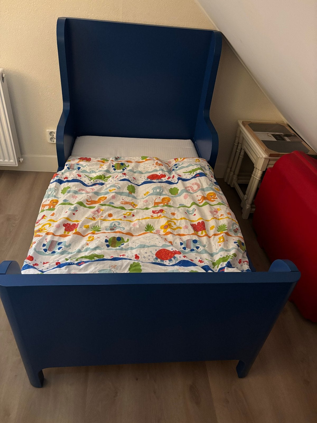 IKEA Bunsunge bed - Blauw kinderbed met matras en lattenbode, Kinderen en Baby's, Kinderkamer | Bedden, Gebruikt, 160 tot 180 cm