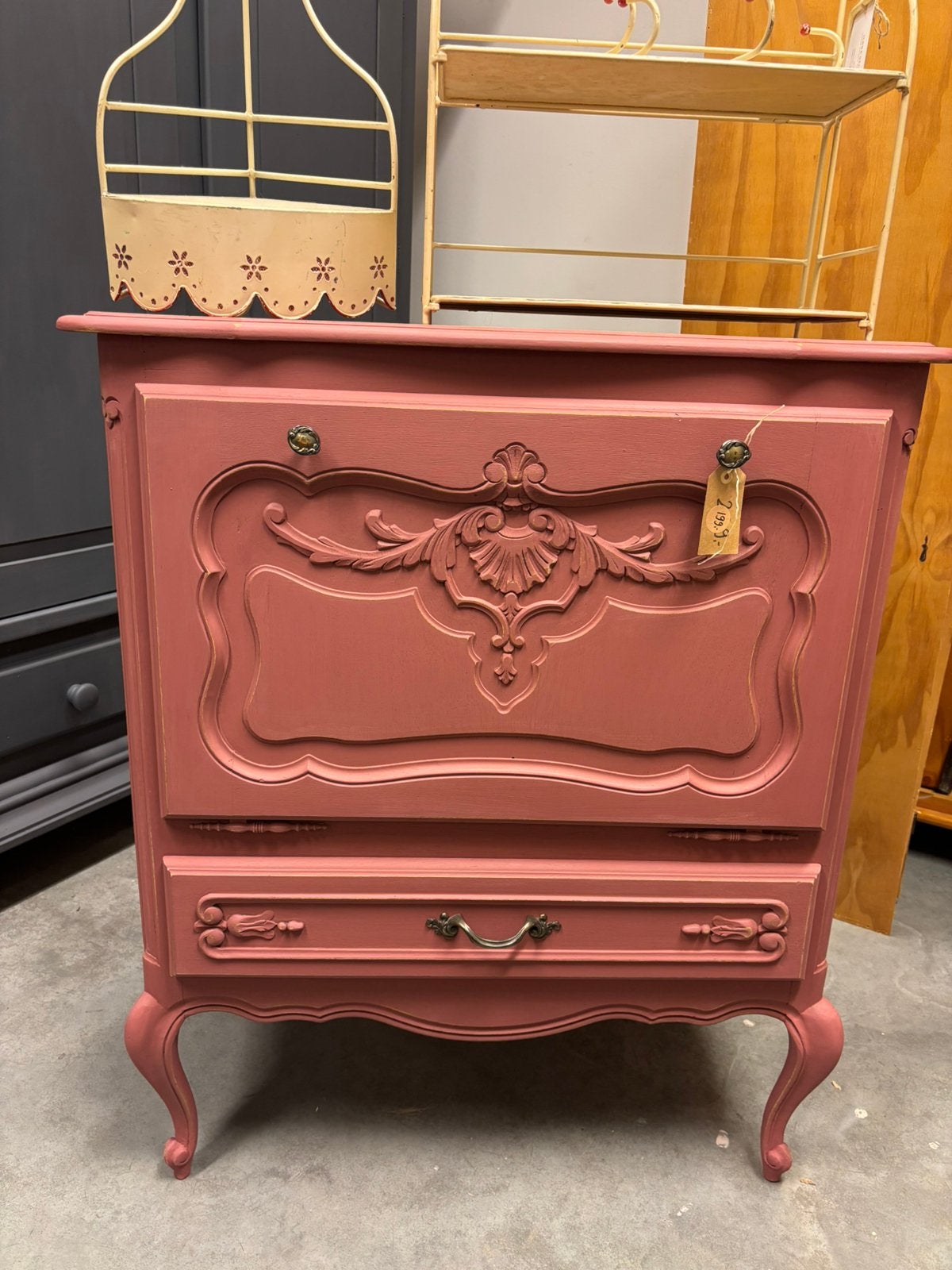 Brocante Queen Ann kast / barkast / klepkast, Studio Larilo, Zo goed als nieuw, Sportstraat 6 Kerkrade, Studiolarilo@gmail.com
