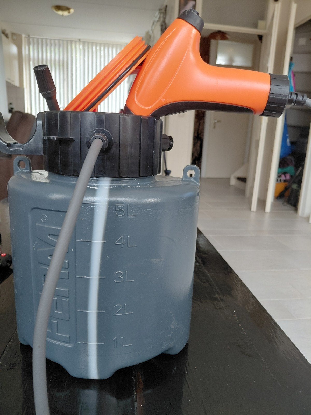 Eletrische Drukspuit 5L met handsproeier - Ideaal voor tuin, Tuin en Terras, Ophalen of Verzenden, Gebruikt