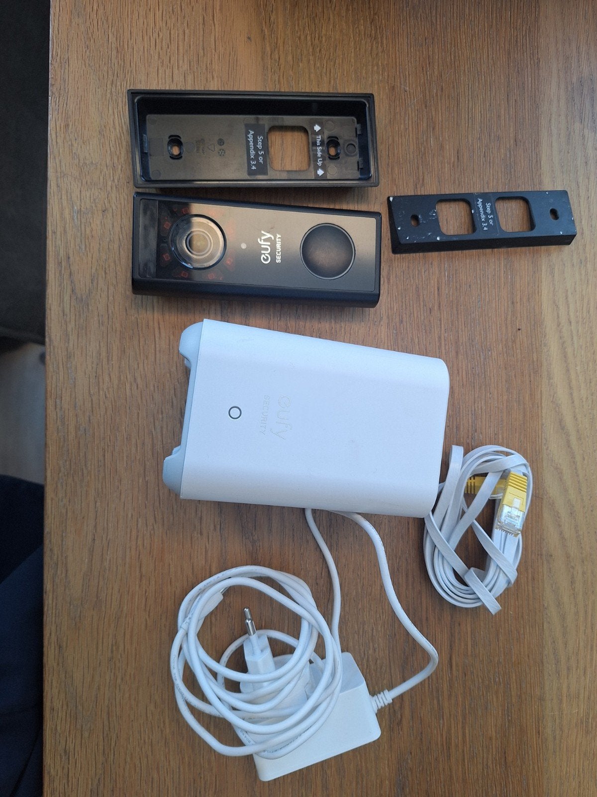 Eufy Deurbel met HomeBase 2 - Complete Set, Ophalen of Verzenden, Zo goed als nieuw, Buitencamera