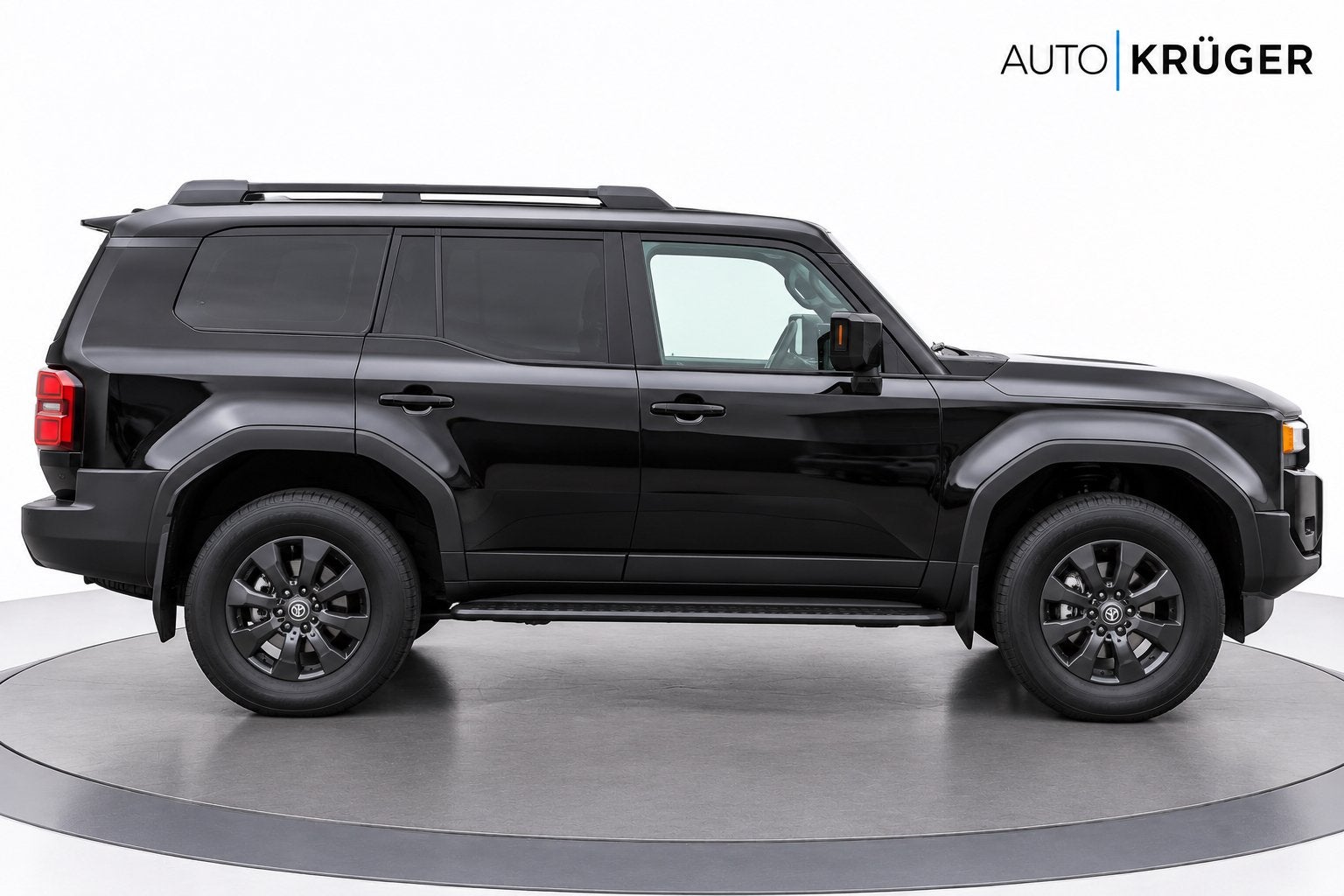 Toyota Land Cruiser 2.8 D-4D Executive GRIJS/BTW/TREKHAAK, Auto's, Automaat, Dealer onderhouden, 4 cilinders, Zwart
