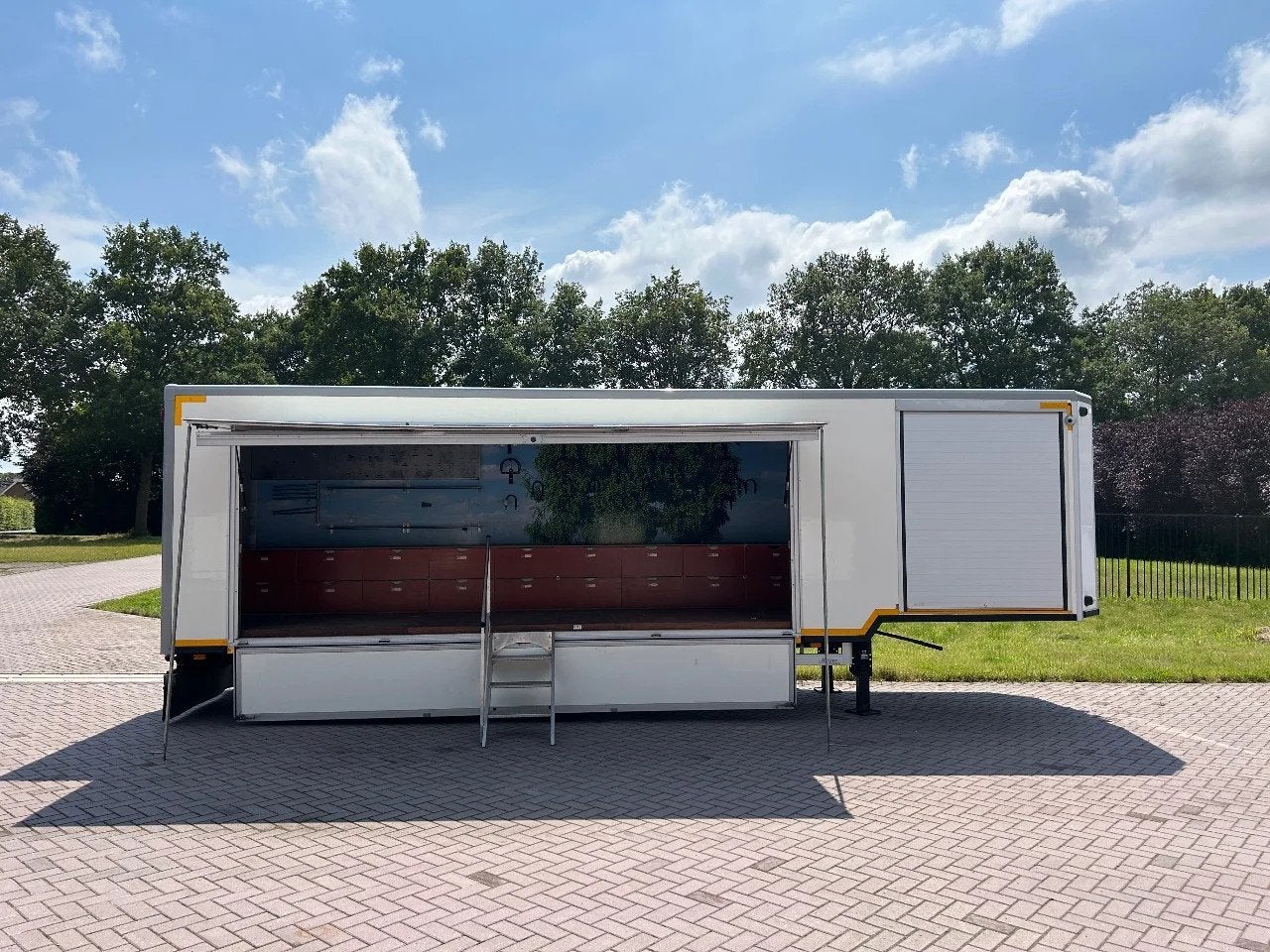 MEYVO be oplegger met div doeleinden verkoop promotie traile, Auto's, Vrachtwagens, Overige brandstoffen, Wit, Origineel Nederlands
