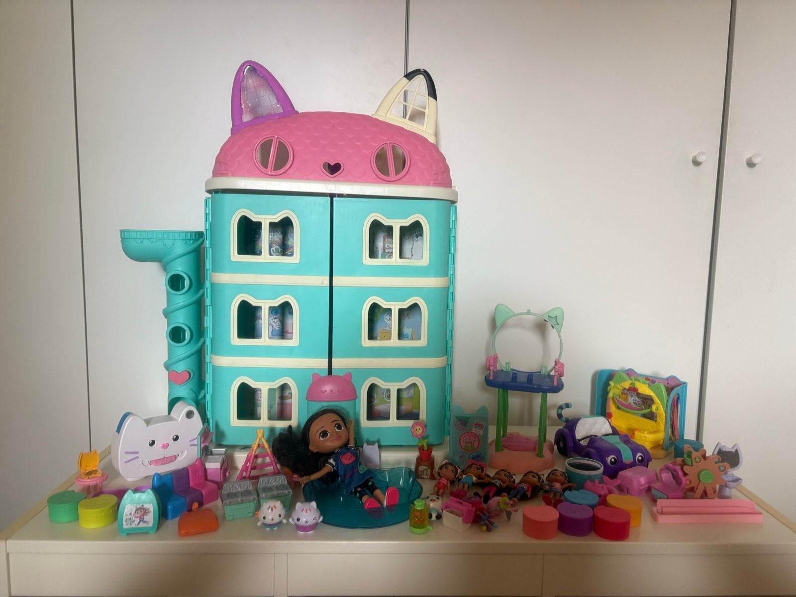 Gabby's Poppenhuis met veel accessoires en poppen, Ophalen, Gebruikt, Overige typen