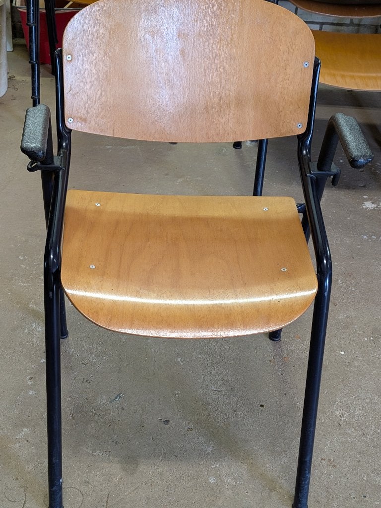 Stapel stoelen en tafeltjes, Ophalen, Zo goed als nieuw, Vijf, Zes of meer stoelen