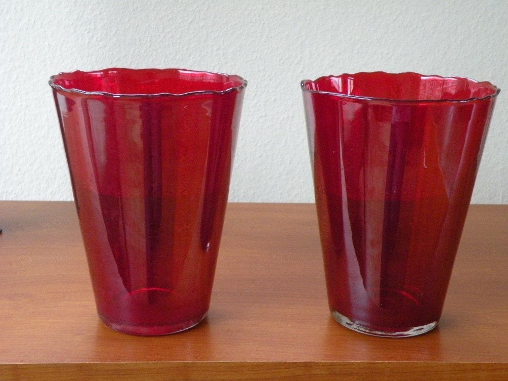 Vazen met pontilmerk. Mooie gegolfde rand. Identiek., Ophalen of Verzenden, Zo goed als nieuw, Rood, Glas
