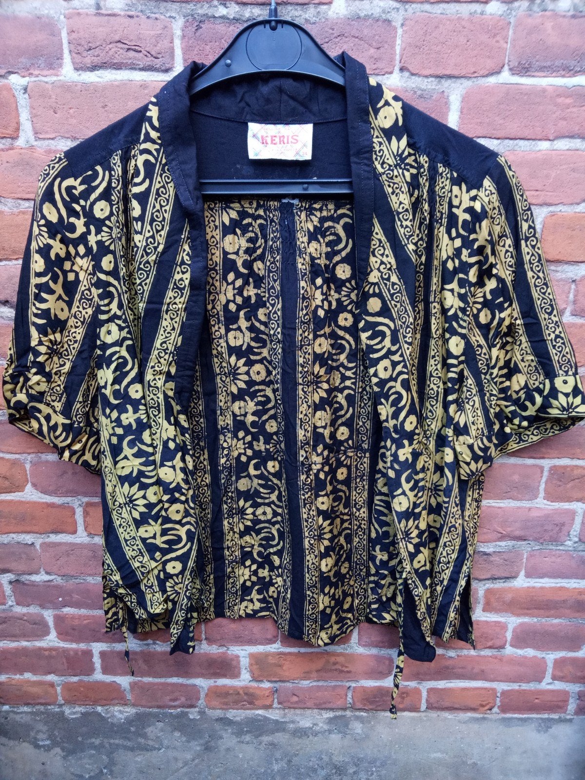 blouse / hesje Keris batik zwart geel maat 34, Keris, Ophalen of Verzenden, Gedragen