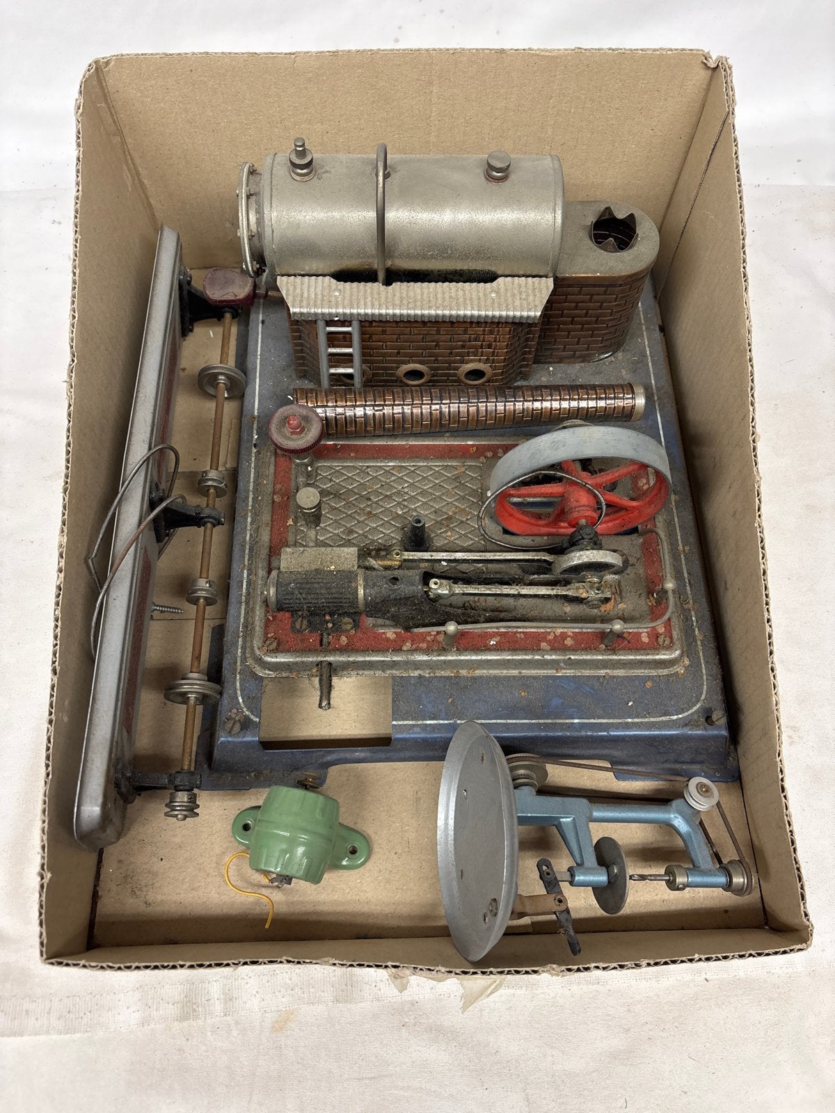 Antieke Wilesco Stoommachine met Accessoires, Ophalen of Verzenden, Gebruikt, Groter dan 1:32