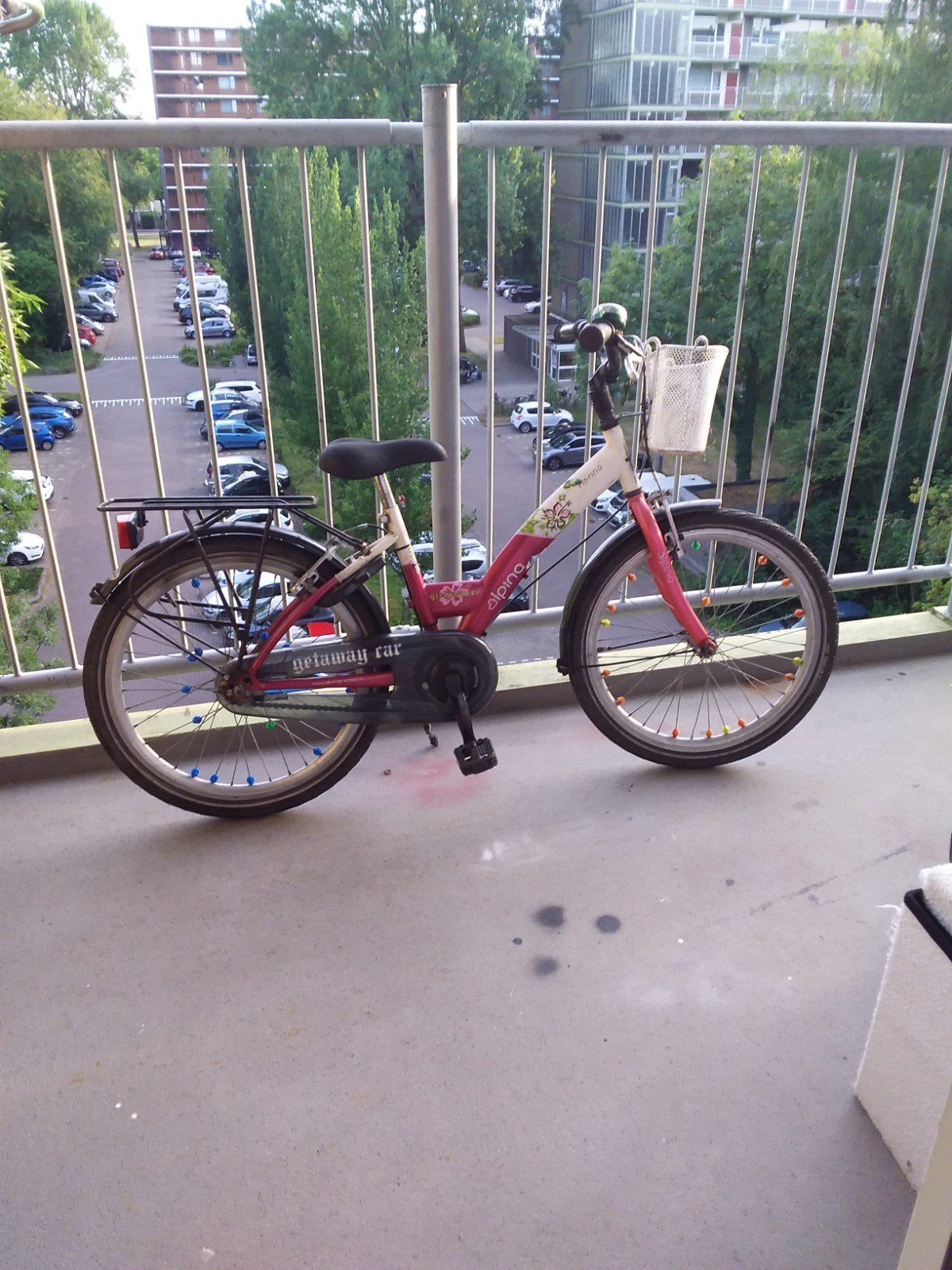 Alpina 22inch meisjesfiets, Fietsen en Brommers, Fietsen | Meisjes, Ophalen, Gebruikt, 22 inch, Handrem