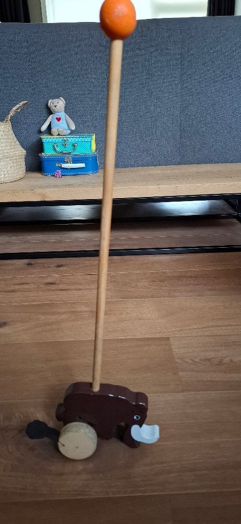 Kinder speelgoed, Ophalen