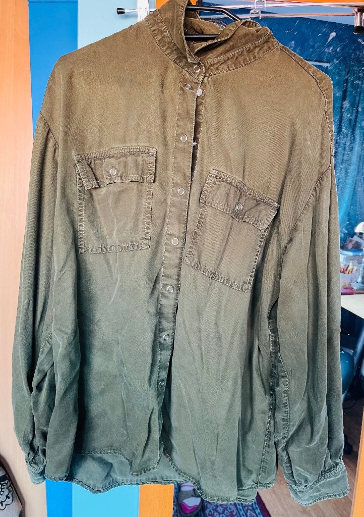 mooie khaki lycocell blouse Jessica 42/44 een keer gedragen, Jessica, Verzenden, Maat 42/44 (L), Zo goed als nieuw