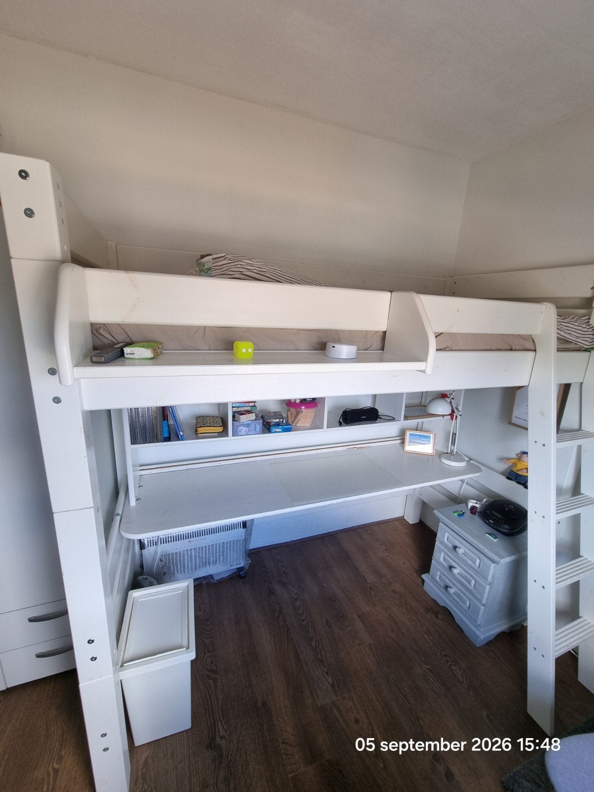 Witte hoogslaper met bureau en opbergruimte, Ophalen, Gebruikt, Eenpersoons, 200 cm