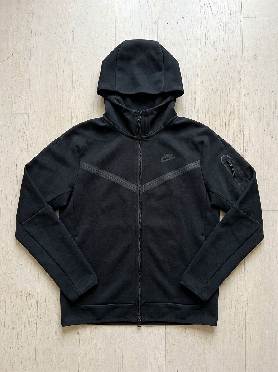 Nike Tech Fleece Hoodie Zwart - Maat M, Ophalen of Verzenden, Zo goed als nieuw, Nike