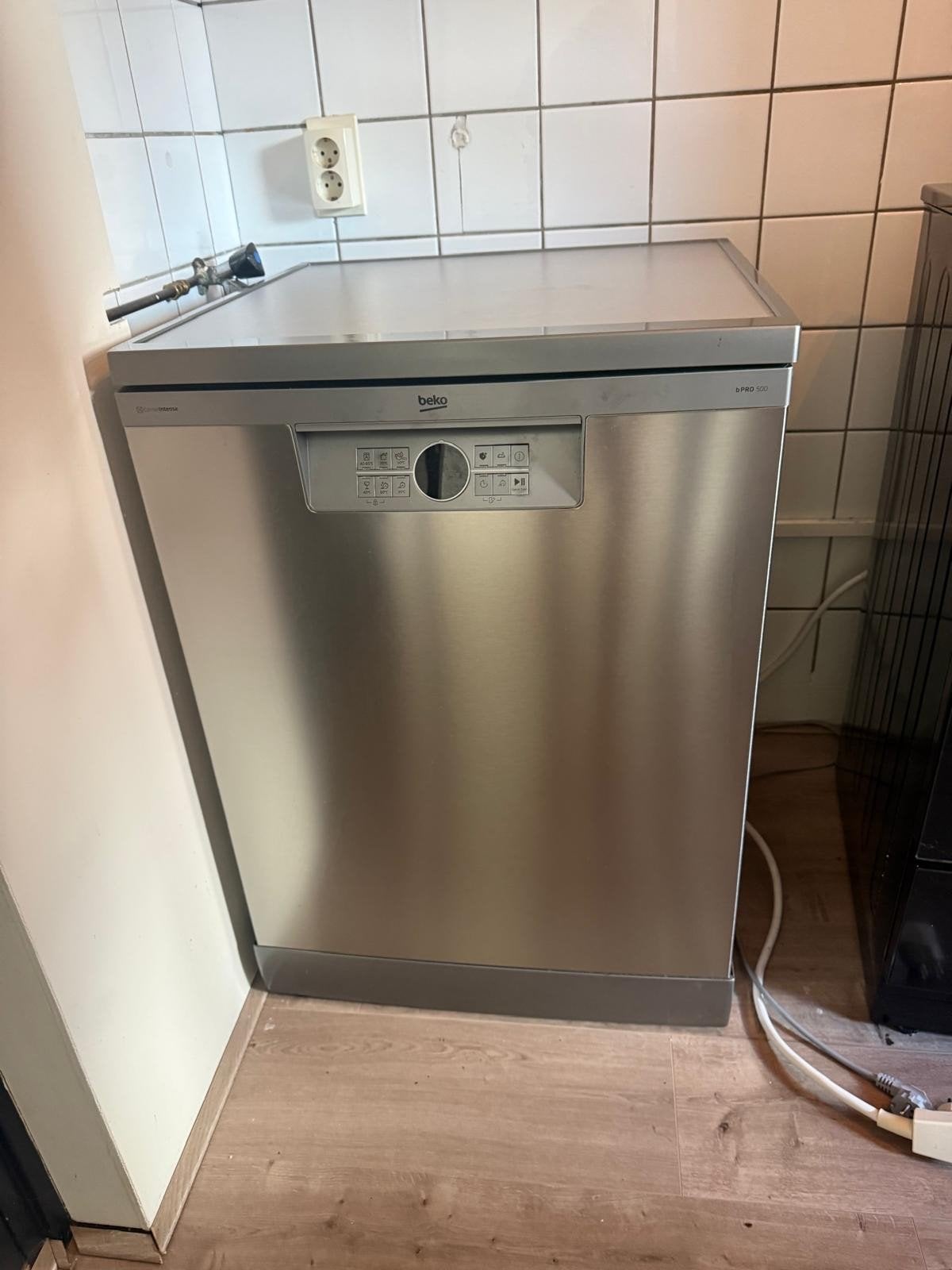Beko BDFN26640XC Vrijstaande Vaatwasser, Witgoed en Apparatuur, Ophalen, 60 cm of meer, Zo goed als nieuw, 85 tot 90 cm