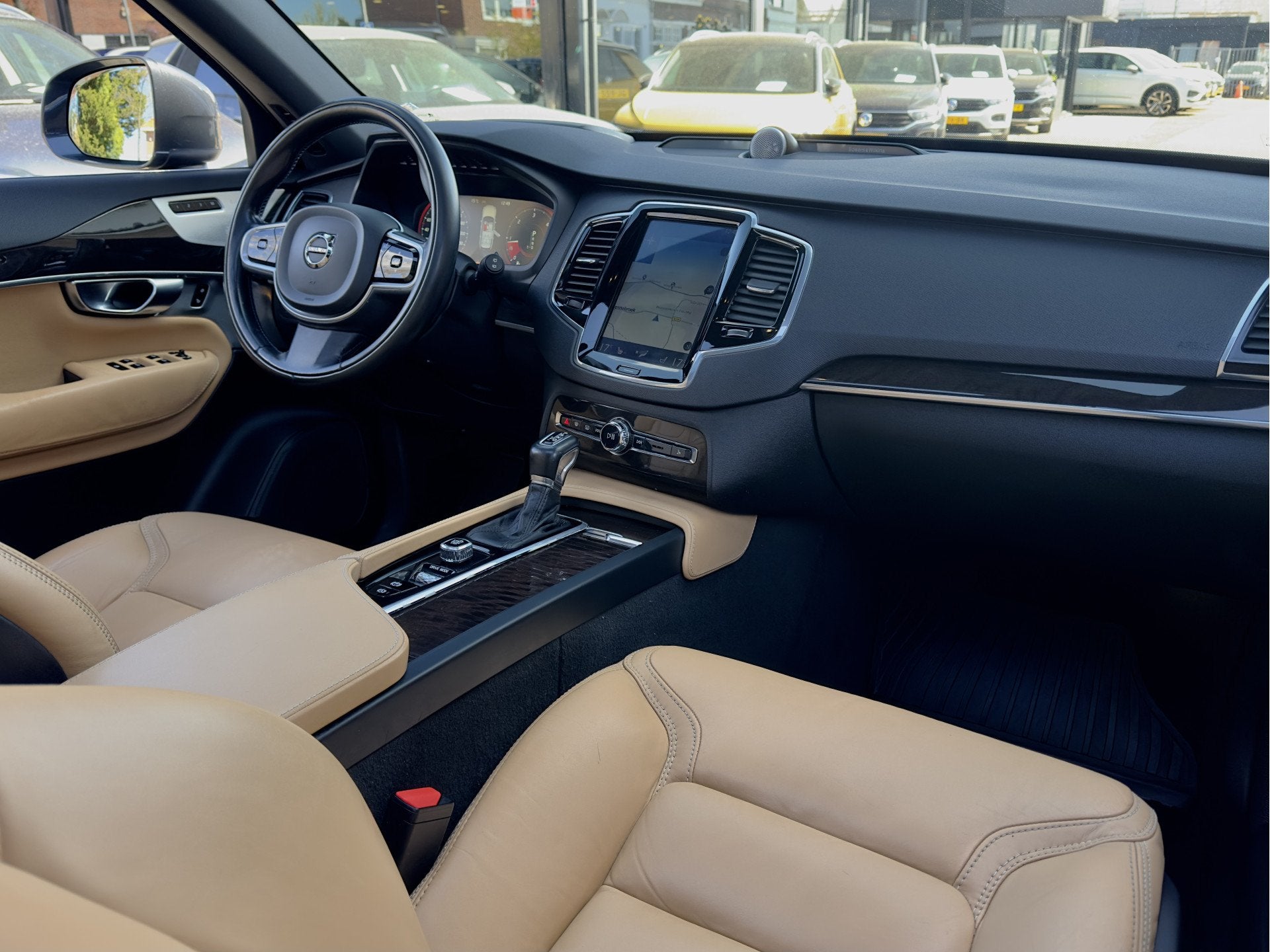 Volvo XC90 2.0 D5 AUT8 AWD 7PERS Insciption PANODAK LEDER NA, Auto's, Gebruikt, Euro 6, 4 cilinders, 1969 cc
