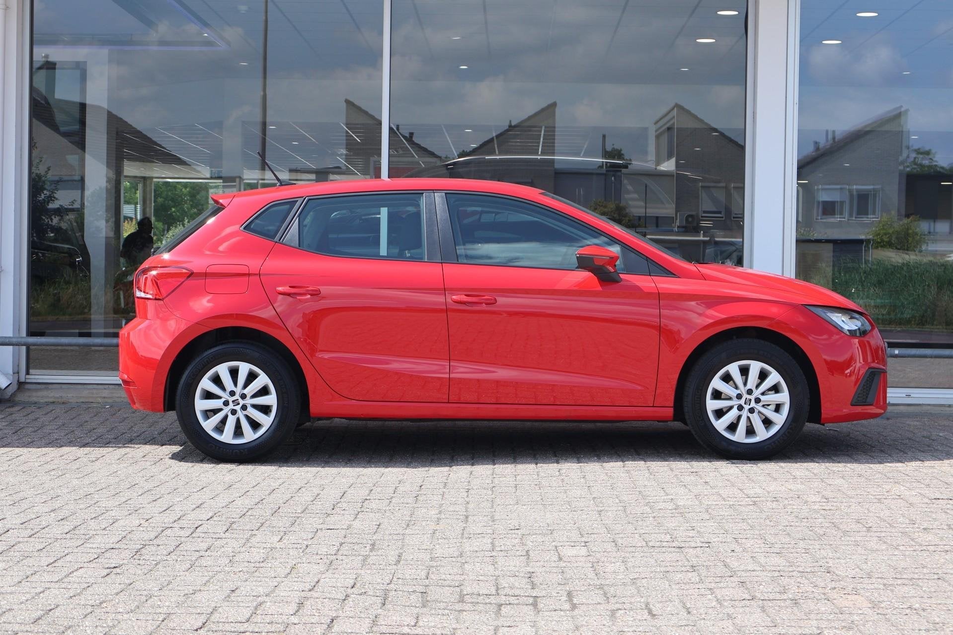 SEAT Ibiza 1.0 EcoTSI 95pk Style | PDC | Cruise Control | Ap, Voorwielaandrijving, 12 maanden, Stof, 95 pk