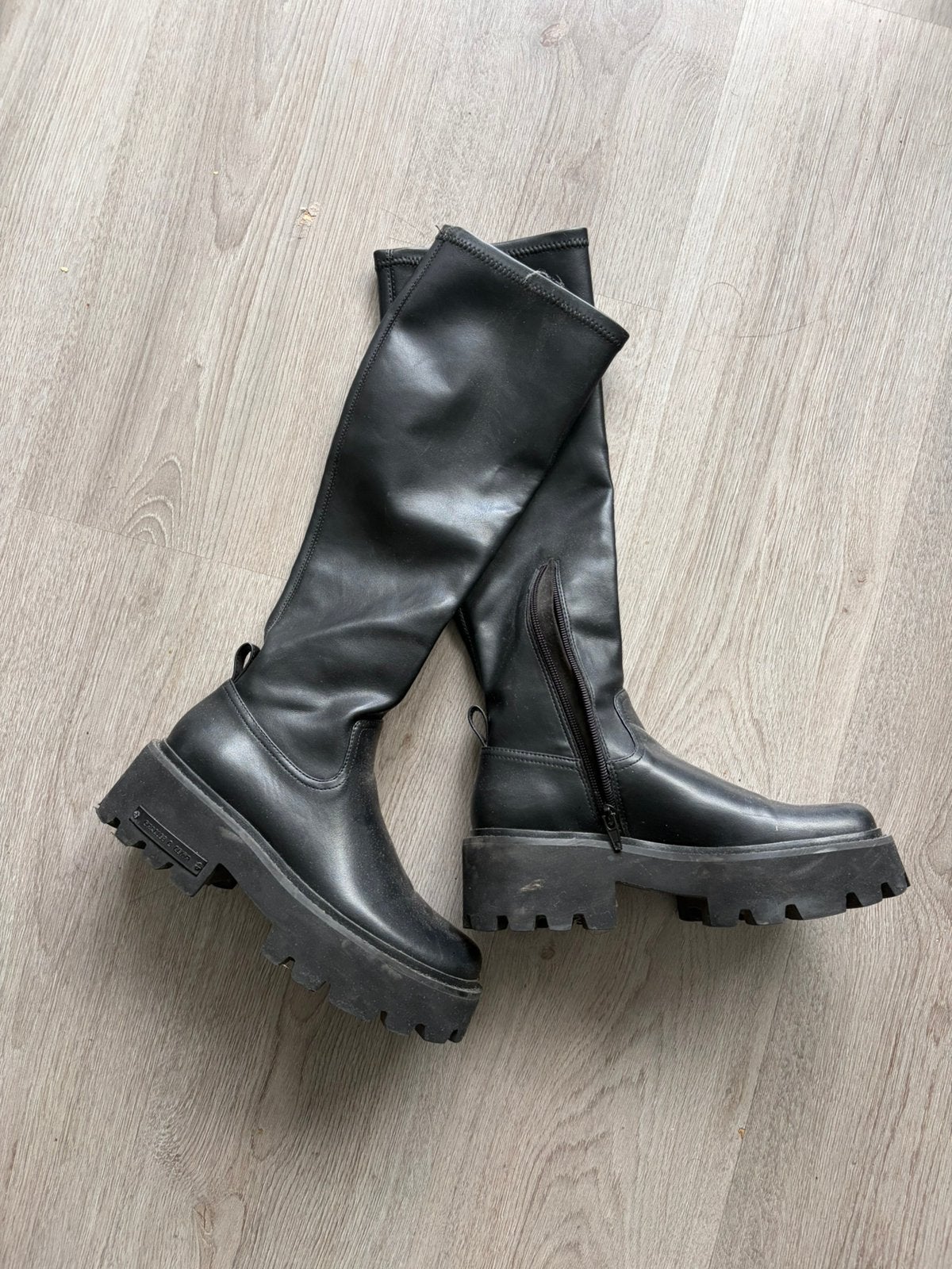 Leren schoenen charles & keith, Hoge laarzen, Zwart, Ophalen of Verzenden, Zo goed als nieuw