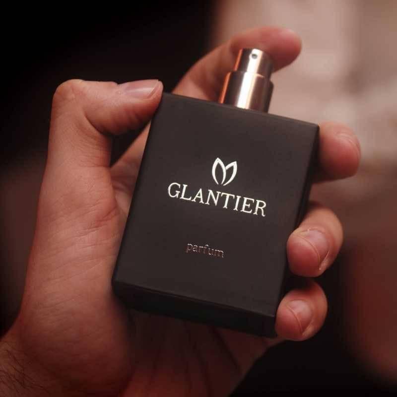 Op Invictus Victory geïnspireerde Parfum, Ophalen, Nieuw