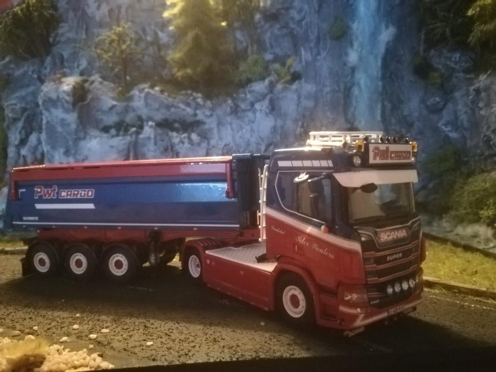 WSI Scania PWT Peter Wouters, Hobby en Vrije tijd, Modelauto's | 1:50, Ophalen of Verzenden, Nieuw, Bus of Vrachtwagen, Wsi