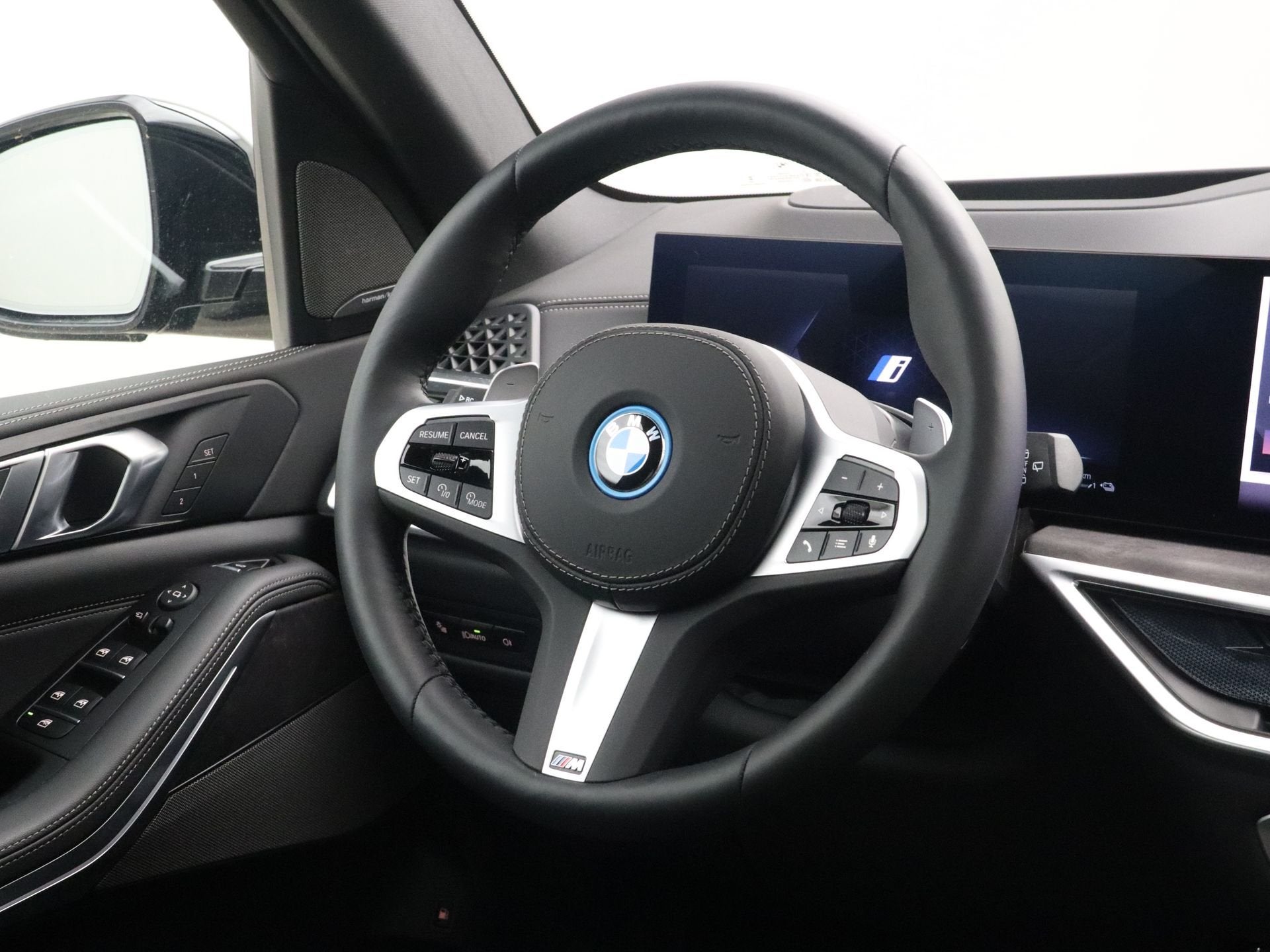 BMW X5 xDrive50e (bj 2025, automaat), Auto's, Lichtsensor, Gebruikt, 2395 kg, Met garantie (alle)