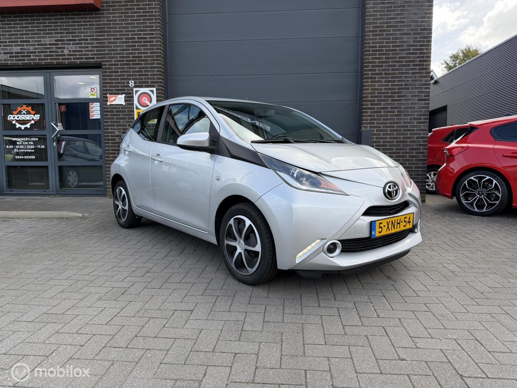 Toyota Aygo 1.0 VVT-i x-play, Voorwielaandrijving, Euro 5, Stof, Gebruikt
