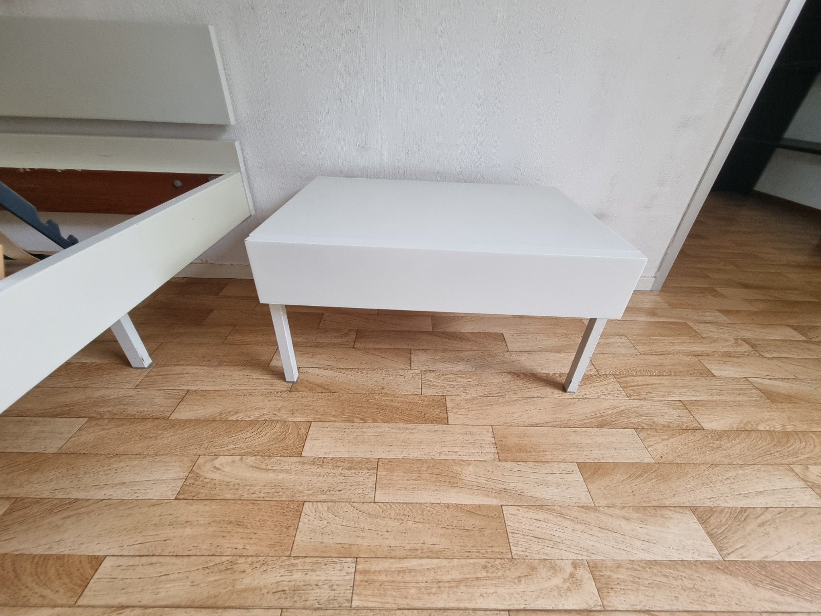 2x Interlübke Vintage Nachtkastjes Wit Jaren '80, Huis en Inrichting, Gebruikt, Ophalen of Verzenden, 45 tot 65 cm, Minder dan 55 cm