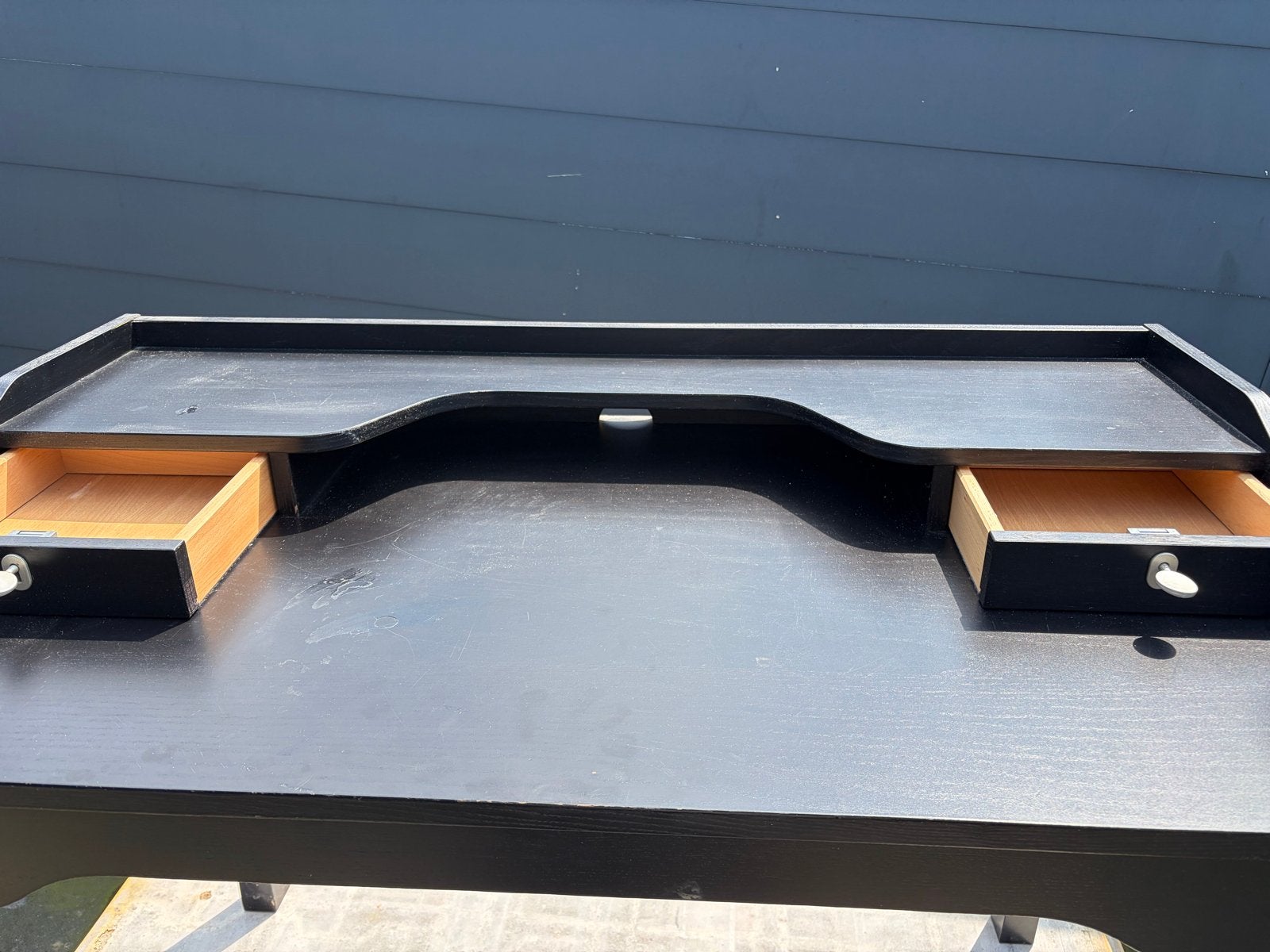 Klein bureau, opknapper, zwart, ophalen in Wekerom, 110 cm, Hout, Ophalen of Verzenden, Klassiek
