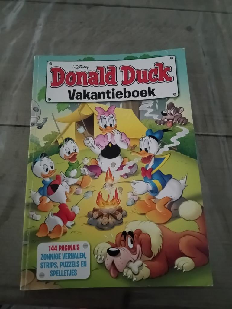 Donald Duck Vakantieboek, Ophalen of Verzenden, Gelezen, Fictie algemeen