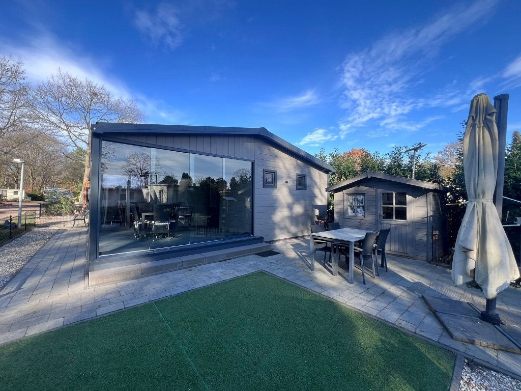 Modern chalet (2022) met glazen veranda – De Schatberg, Tot en met 6